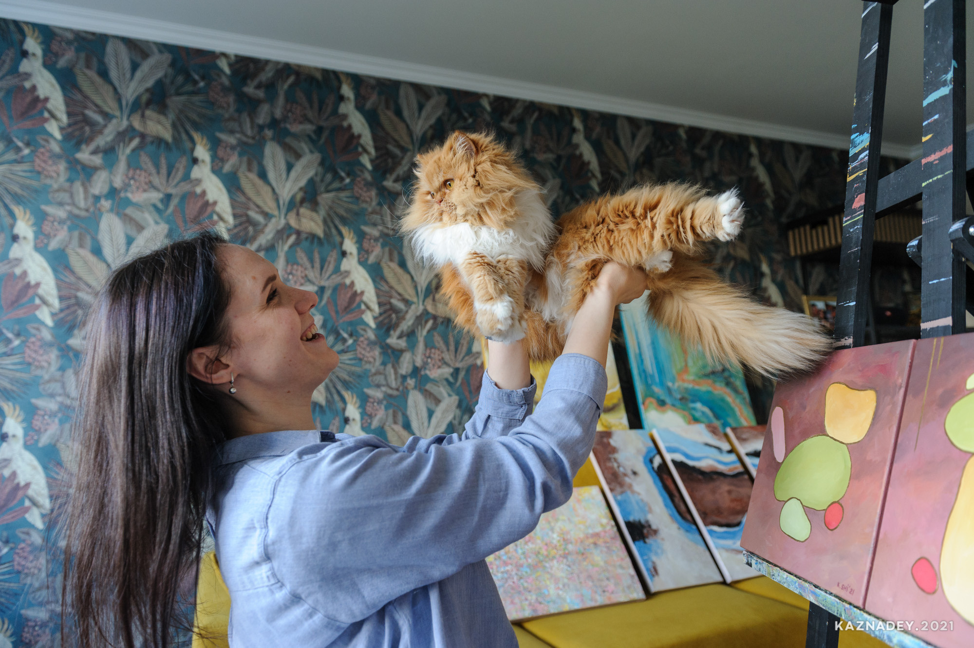 Photo shoot of artist Kate Shi