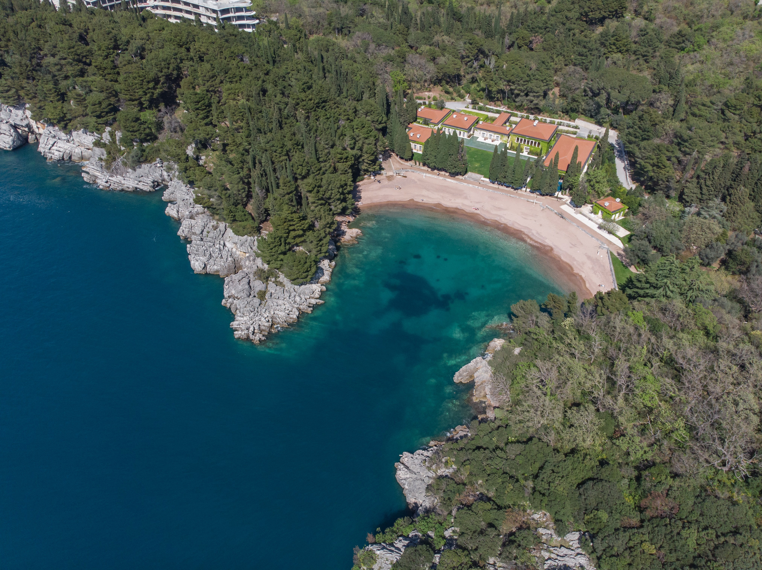 Trouwen in Aman Sveti Stefan: het eilandhotel bij Budva