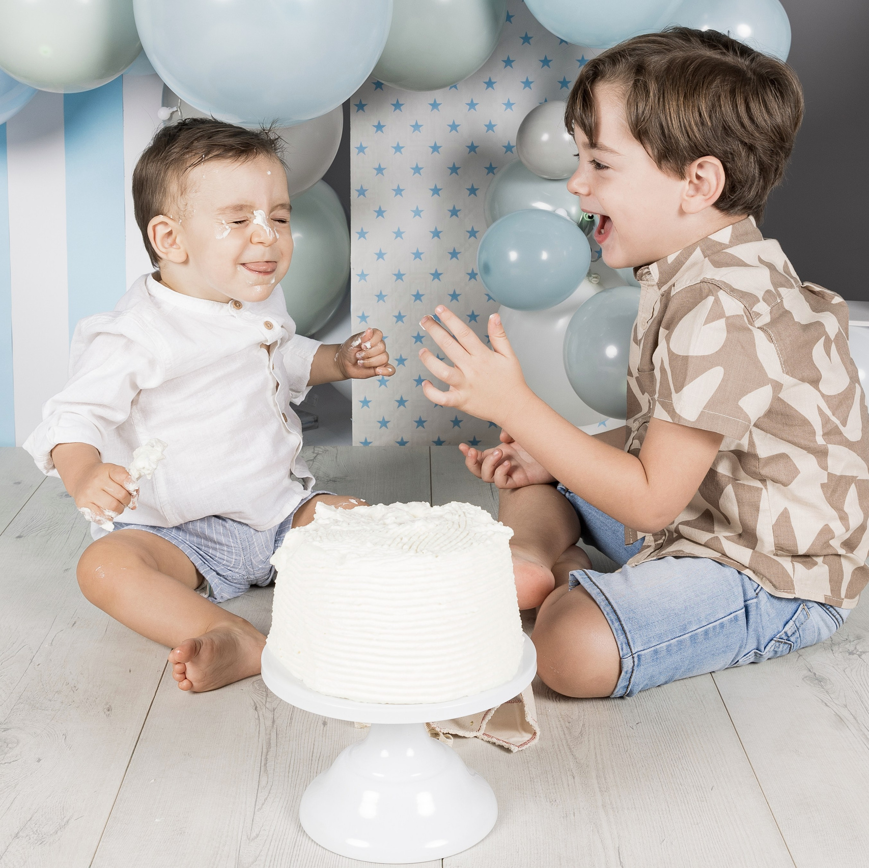 sesión de fotos cumpleaños, smash cake Madrid, sesión de fotos 15 años, sesión de retrato 19 años, sesión de cumpleaños Torrejón de Ardoz, estudio fotográfico Madrid