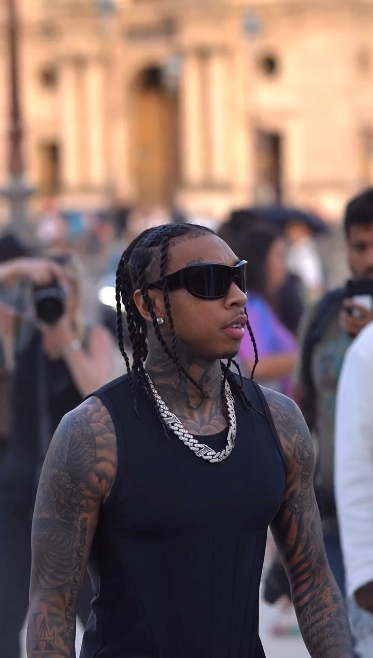 CELEBRITIES | INFLUENCERS. Julia Di |Fashion streetstyle photographer|videomaker in Milan & Paris