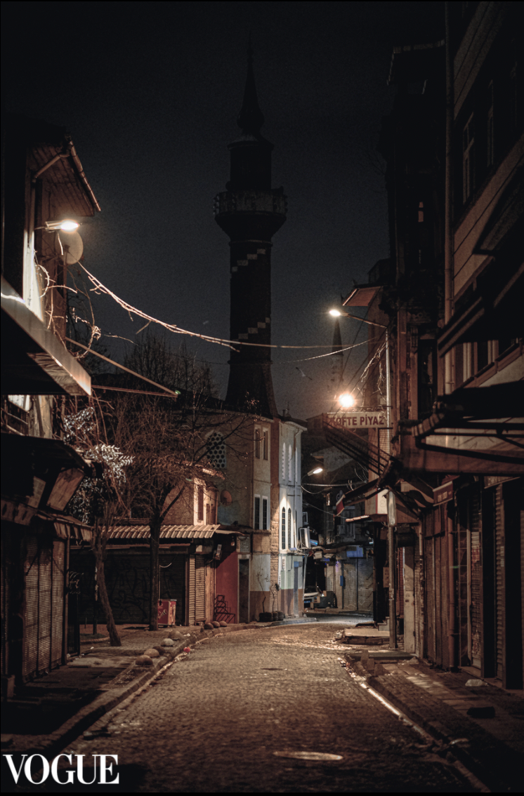 Street Lights | Vogue Photography | Street Photography | Night Street Photo | Istanbul | YuKo Photography