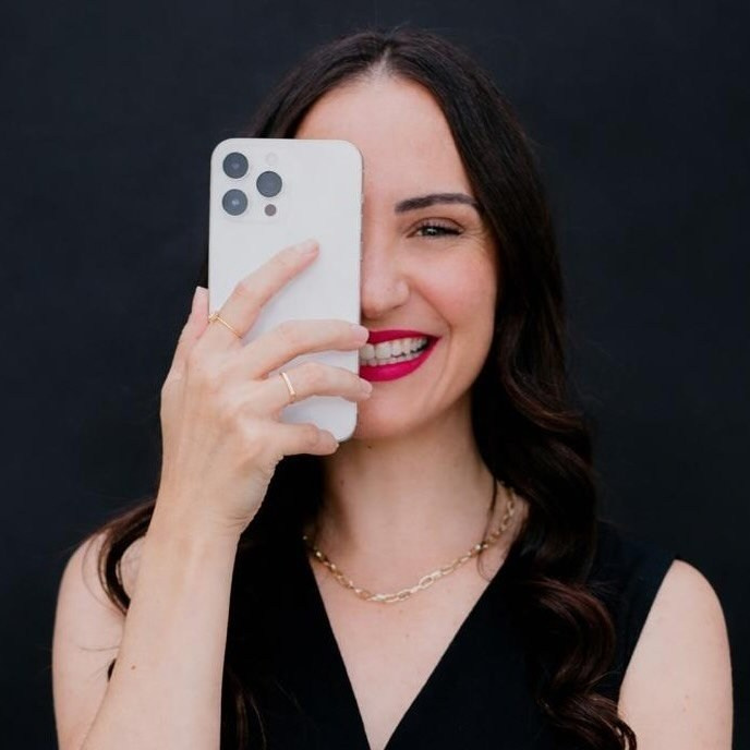 Contato. Storymaker em Campinas — Camila Santana