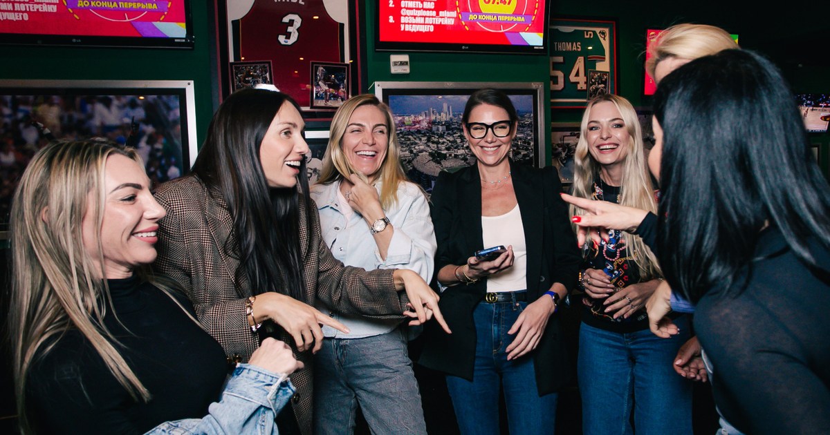 Quiz, please at Duffy's, North Miami — Event photography