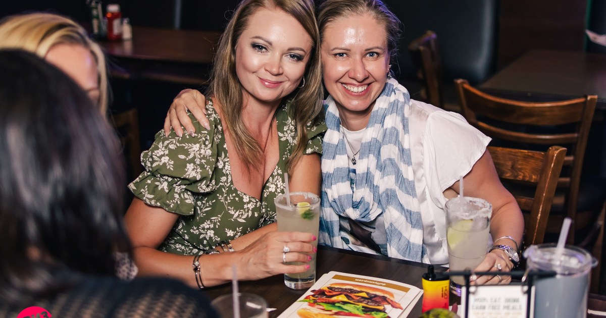 Quiz, please at Duffy's, North Miami — Event photography