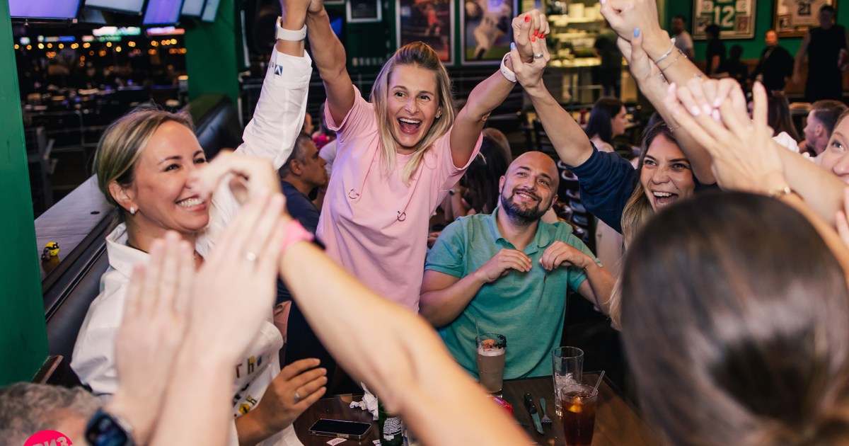 Quiz, please at Duffy's, North Miami — Event photography