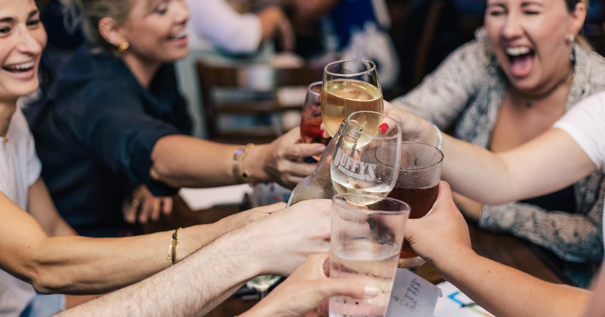 Quiz, please at Duffy's, North Miami — Event photography