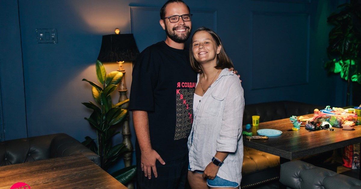Quiz, please at Wave Lounge, Hollywood — Event photography