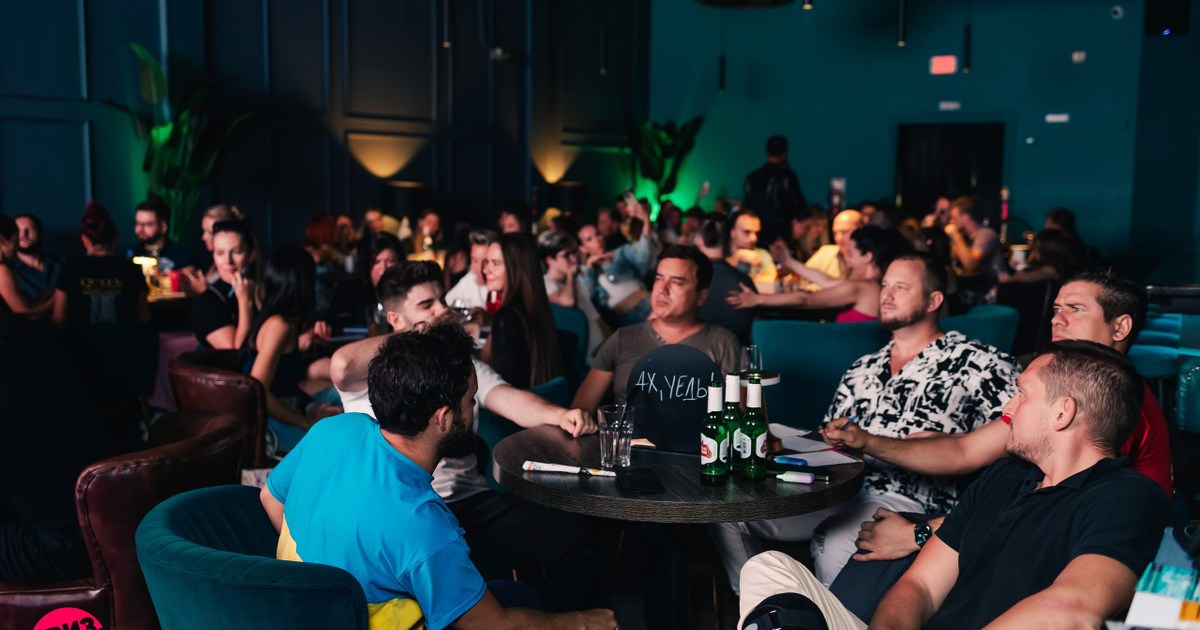 Quiz, please at Wave Lounge, Hollywood — Event photography
