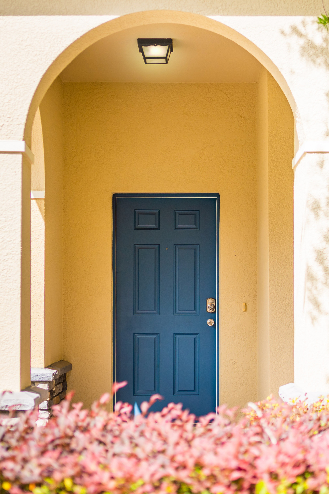 Contact. Masha Kapriyanchuk a real estate photographer