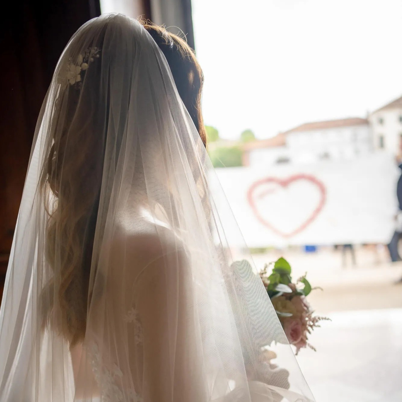 Contact. El Velo Blanco I Wedding Photographers