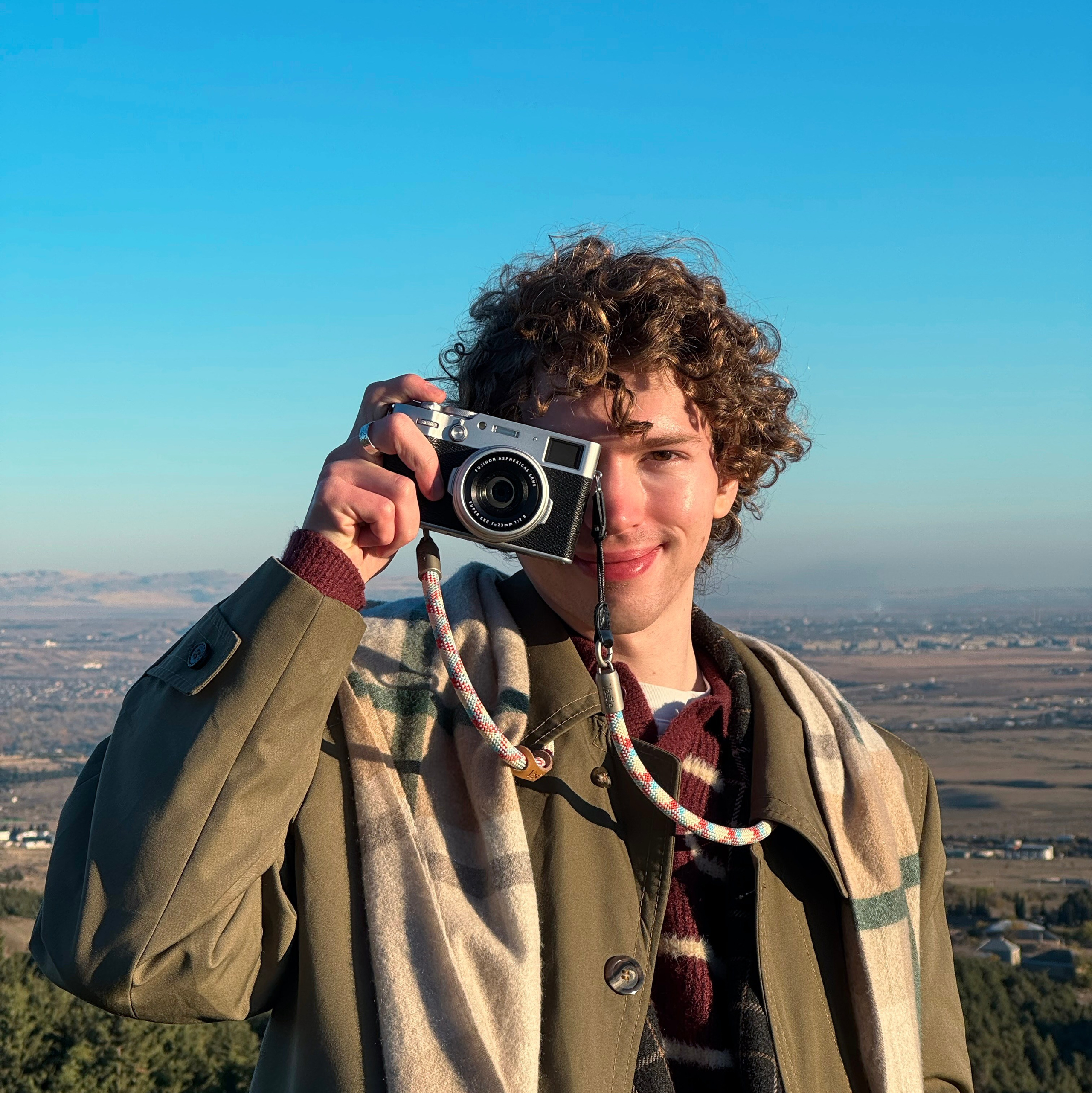 Contact. Bogdan S | PHOTOGRAPHER BASED IN LISBON