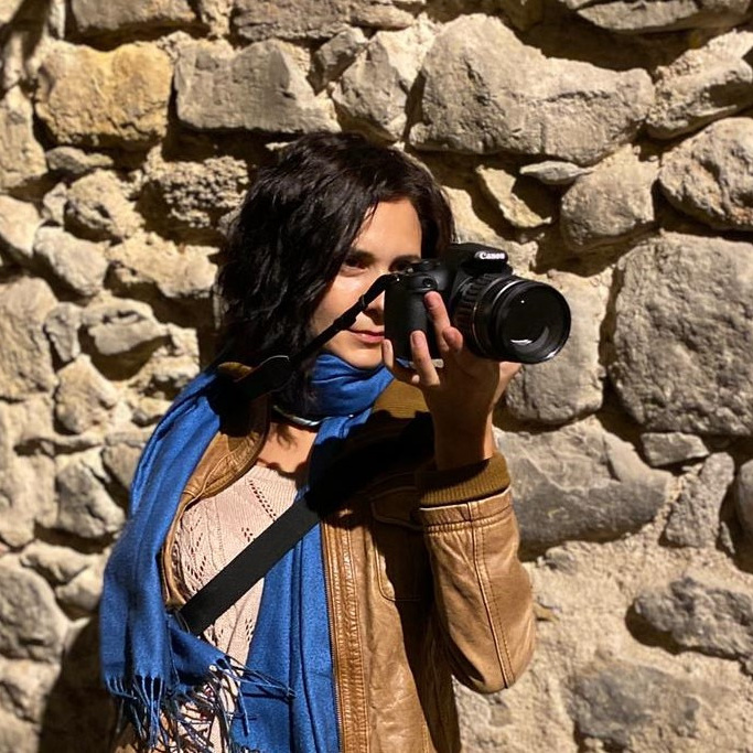 Contacto. Fotógrafo en Mataró, Eugenia Shikhina