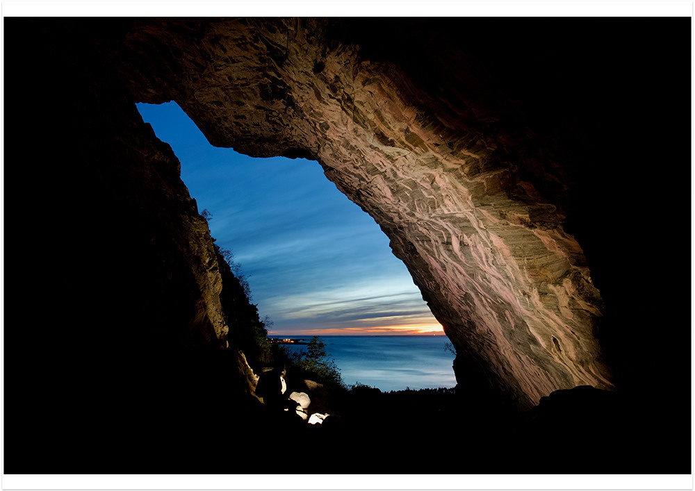 The man in the cave. Prints by D.Todosyev