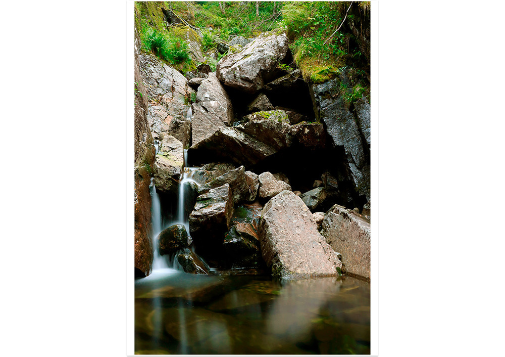 Waterfall in shadow. Prints by D.Todosyev