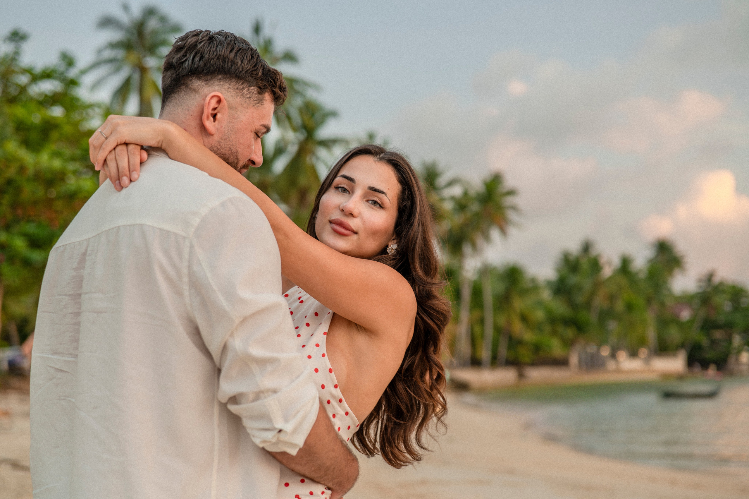 Gallery. Marriage Proposal & Romantic Beach Dinner in Pattaya