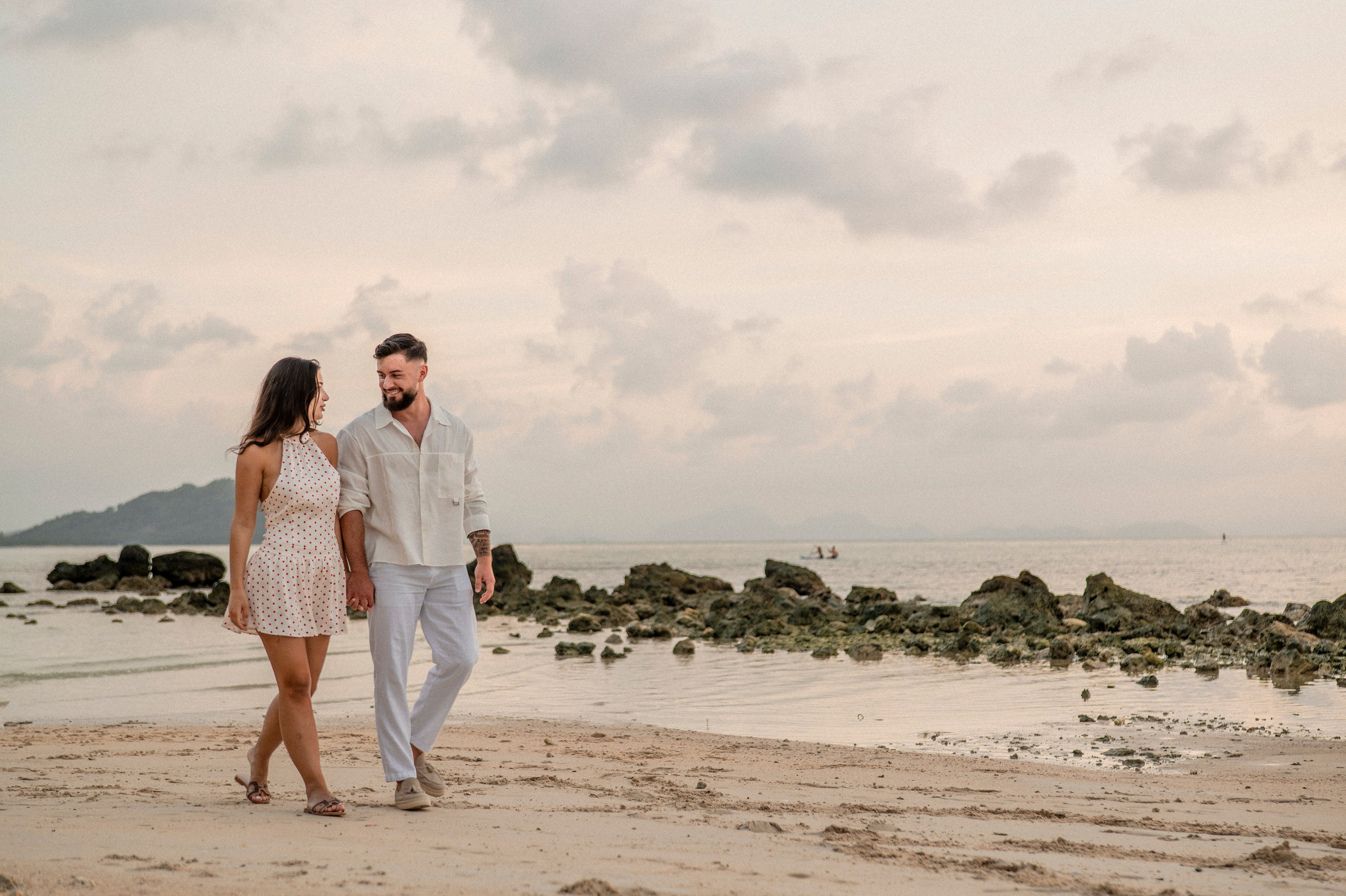 Gallery. Marriage Proposal & Romantic Beach Dinner in Pattaya