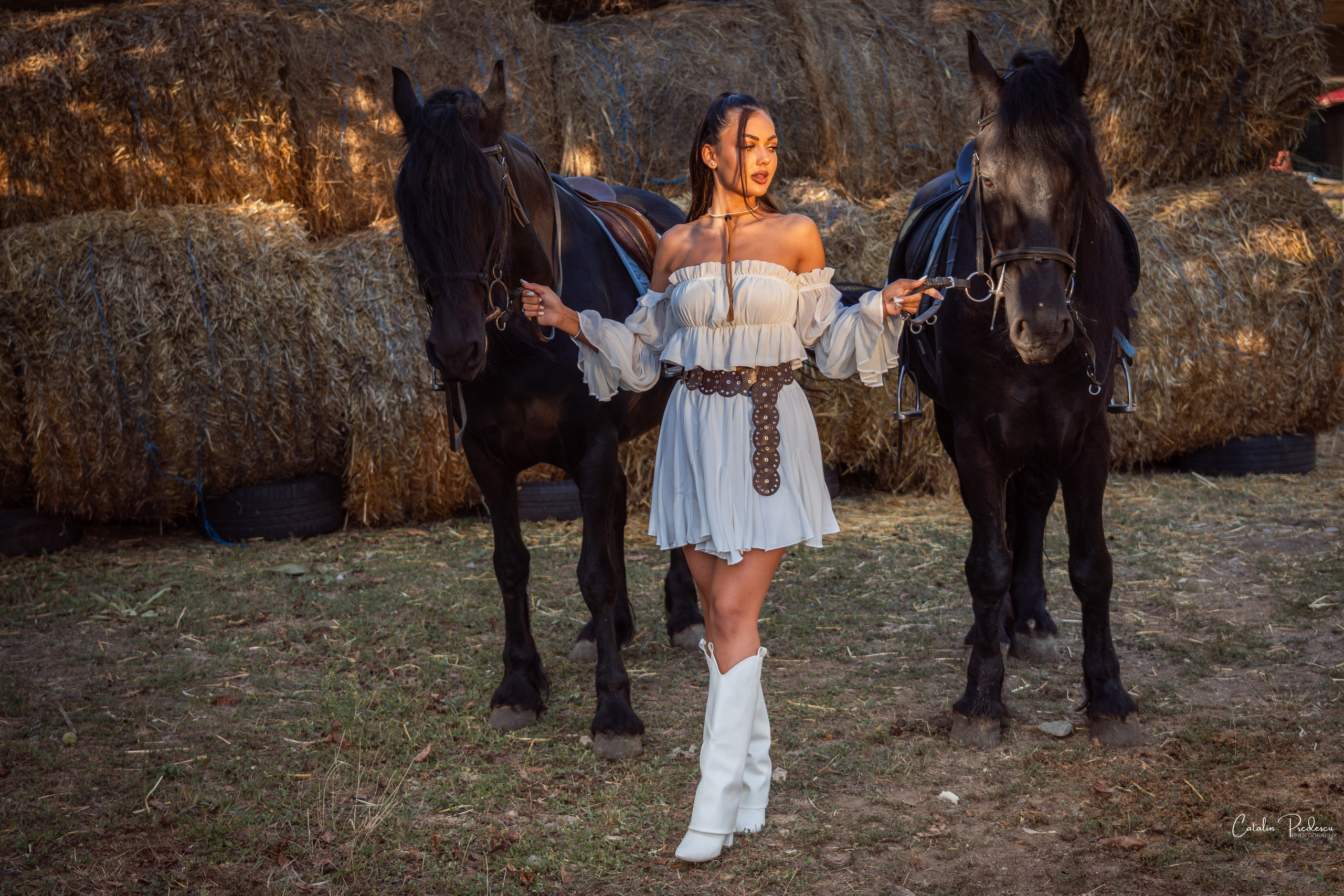 Codruța la Băile Herculane – naturalețe, expresivitate și lumină autentică. Event, portrait, and lifestyle photographer