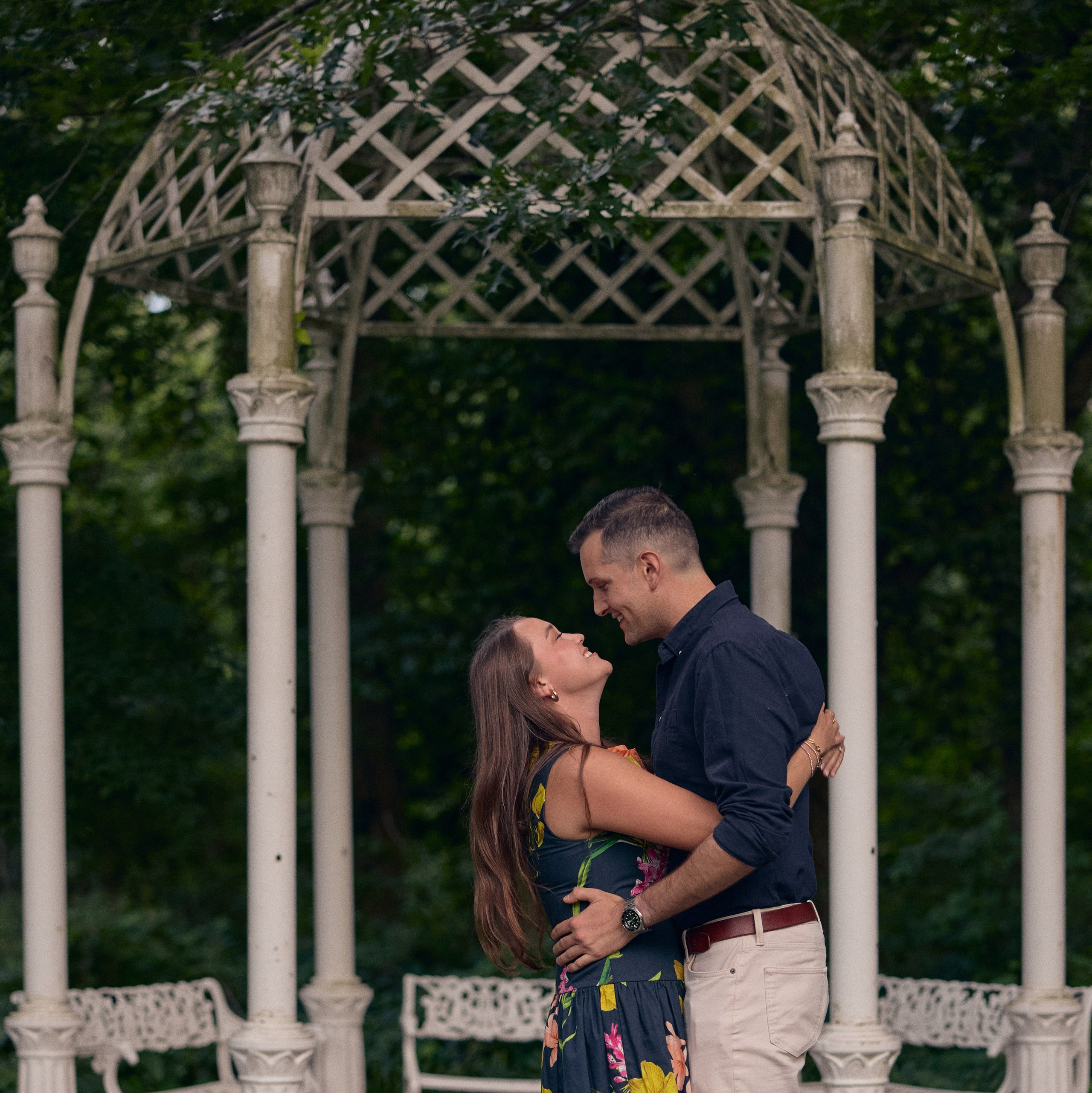 A Romantic Surprise Proposal at Columbus Park of Roses | Columbus Proposal Photographer. Kovyphoto