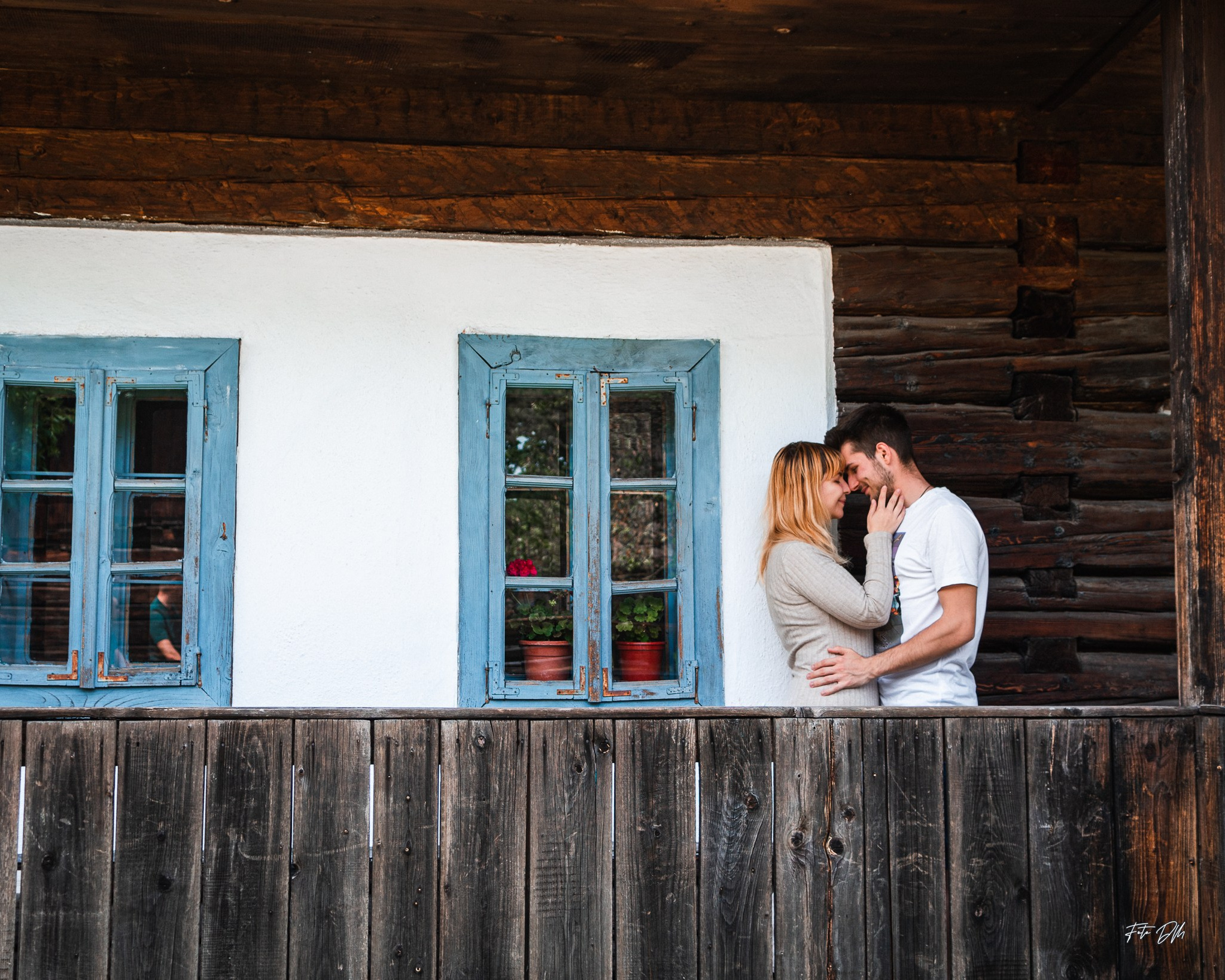 Contact. Fotografie & Videografie de nuntă în Timișoara