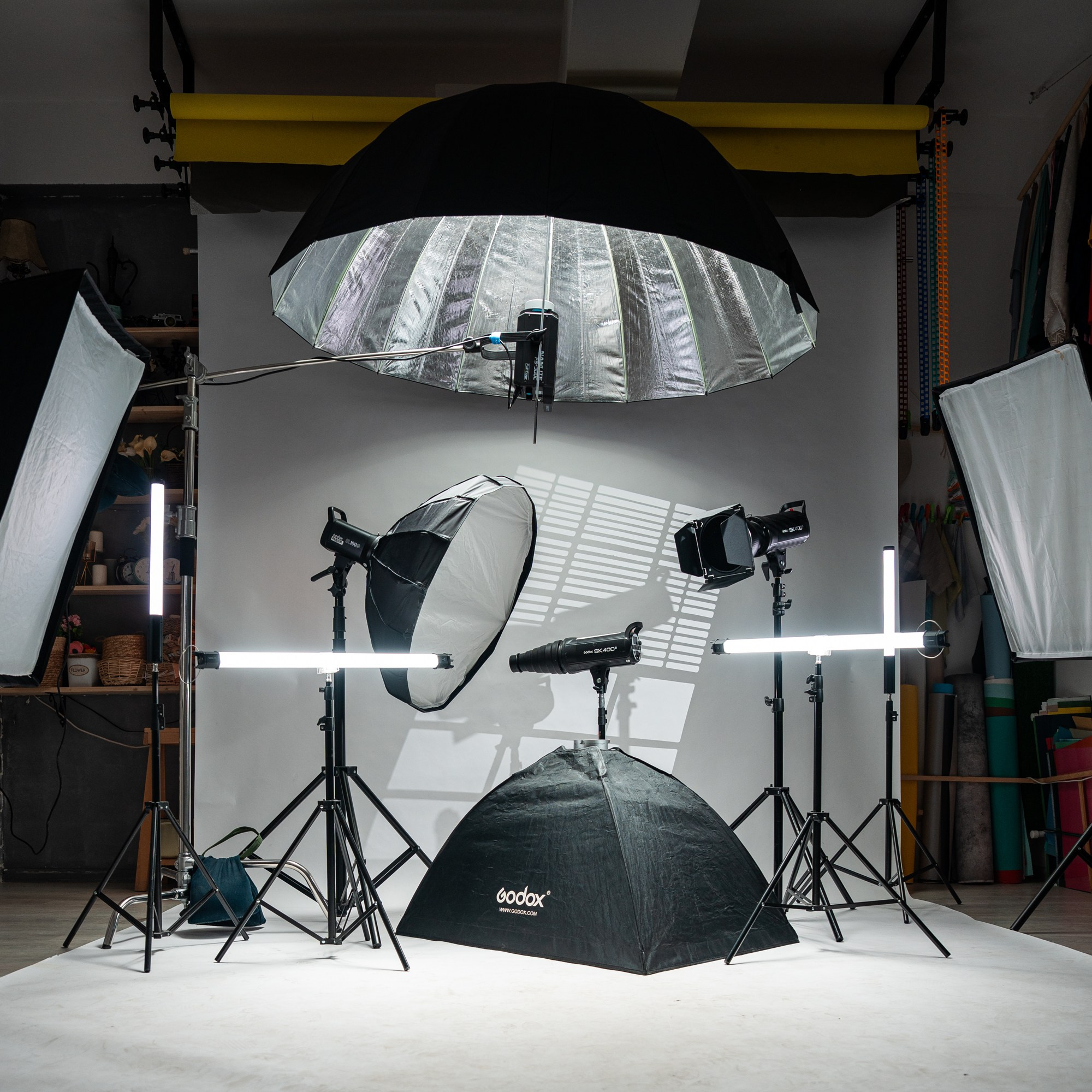 Photo studio rental Professional lighting setup for product photography