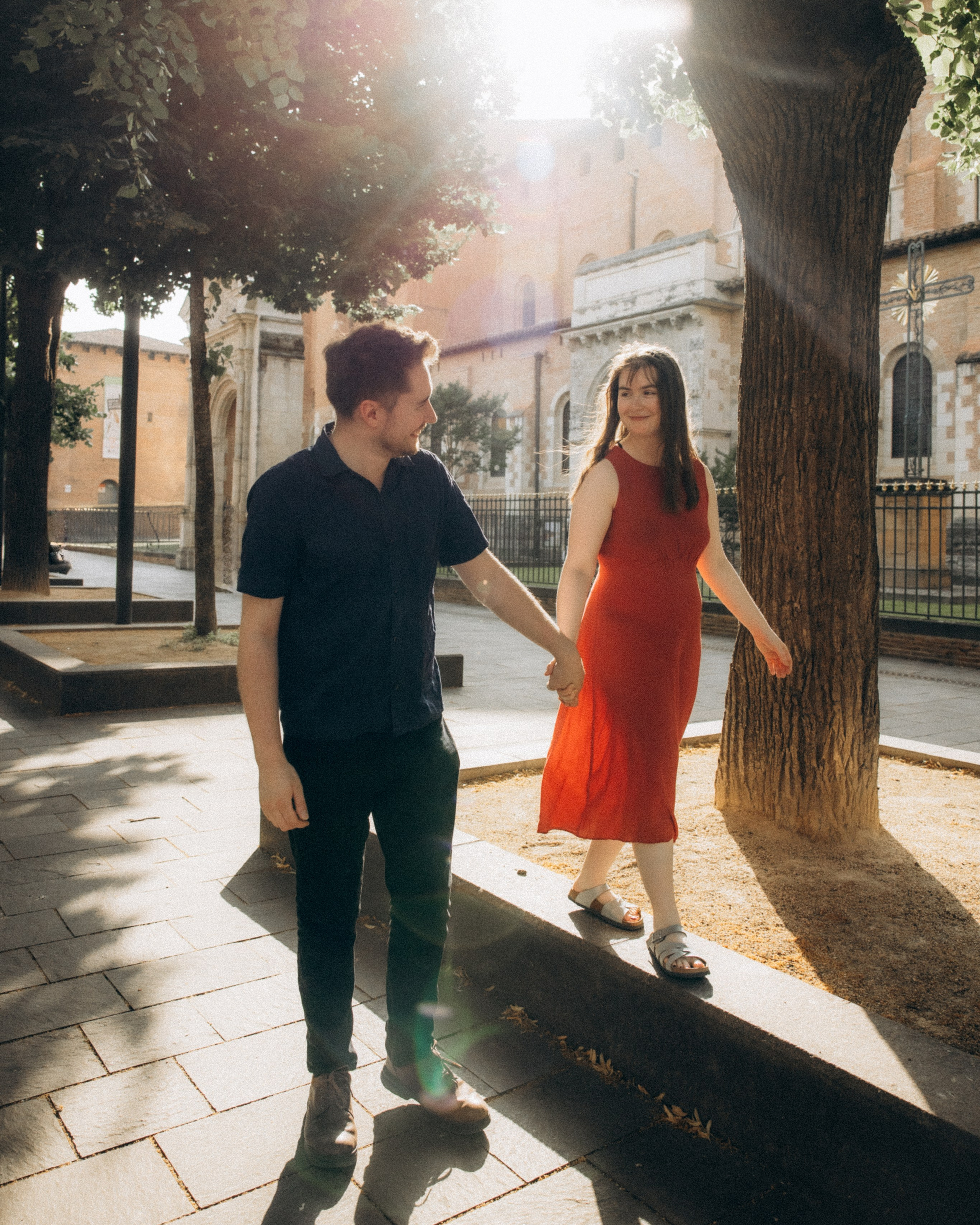 Séance photo demande en mariage surprise à Toulouse: un moment romantique inoubliable. Eugénie Smirnova — photographe à Toulouse et dans le sud-ouest de la France