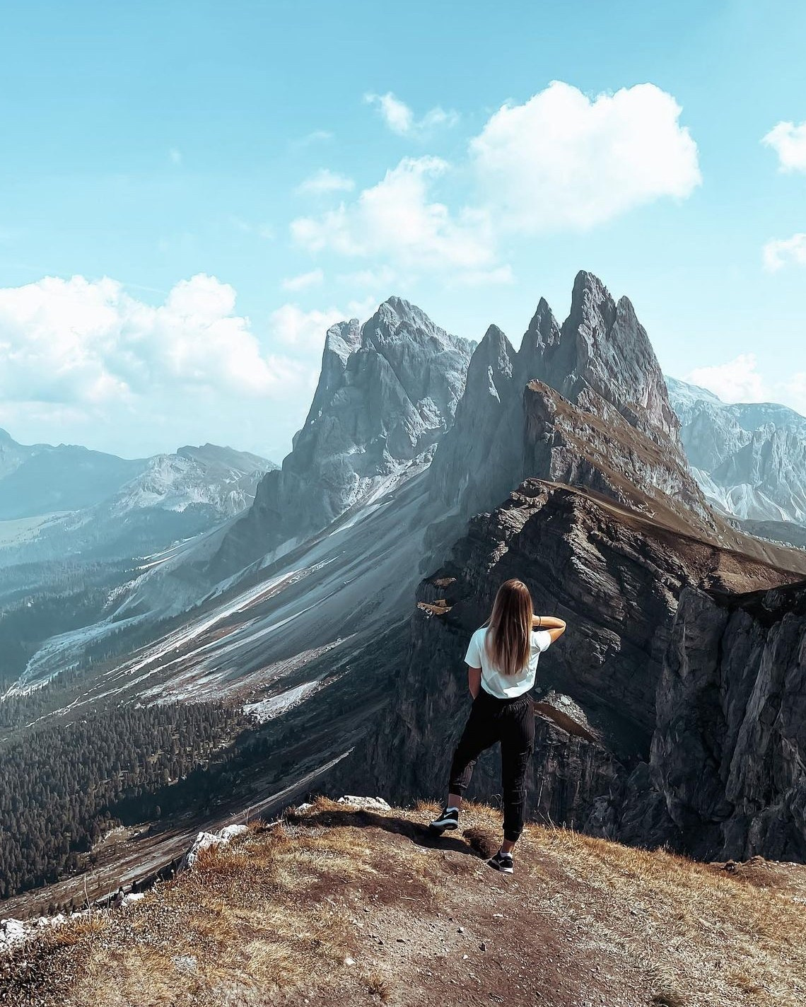 Apie mane. Framed by Evelina | Vestuvių fotografė