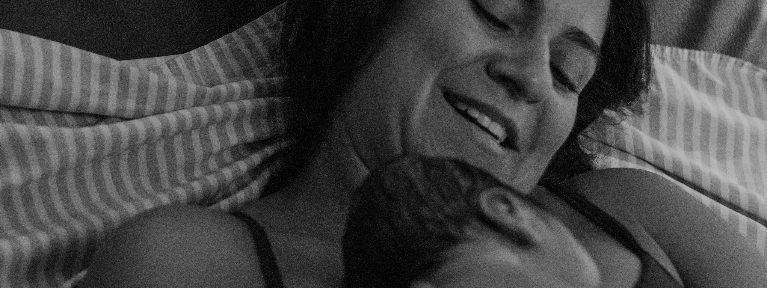 Fotos e filme de partos & famílias