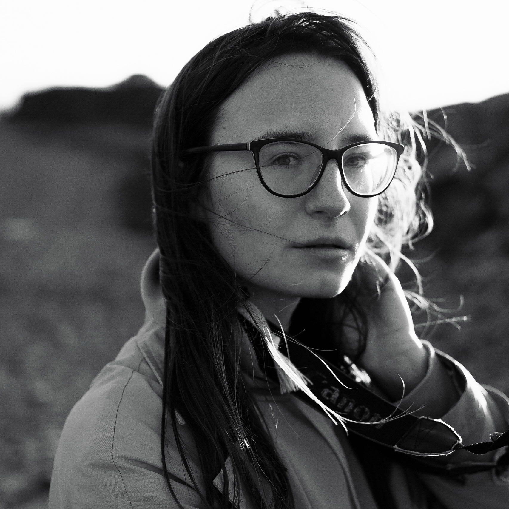 Меня зовут Катя, я фотографирую в городе Батуми (Аджария, Грузия).Я снимаю:камерные свадьбы и свадьбы для двоих;лавстори;индивидуальные женские фотосессии.Снимаю как на улице, так и в фотостудиях. Помимо этого фотосессию можно провести в кафе, в музее, в библиотеке, у вас дома и т. д.Посмотреть мое портфолио вы можете в меню сайта, в группе ВКонтакте и в моем Instagram.