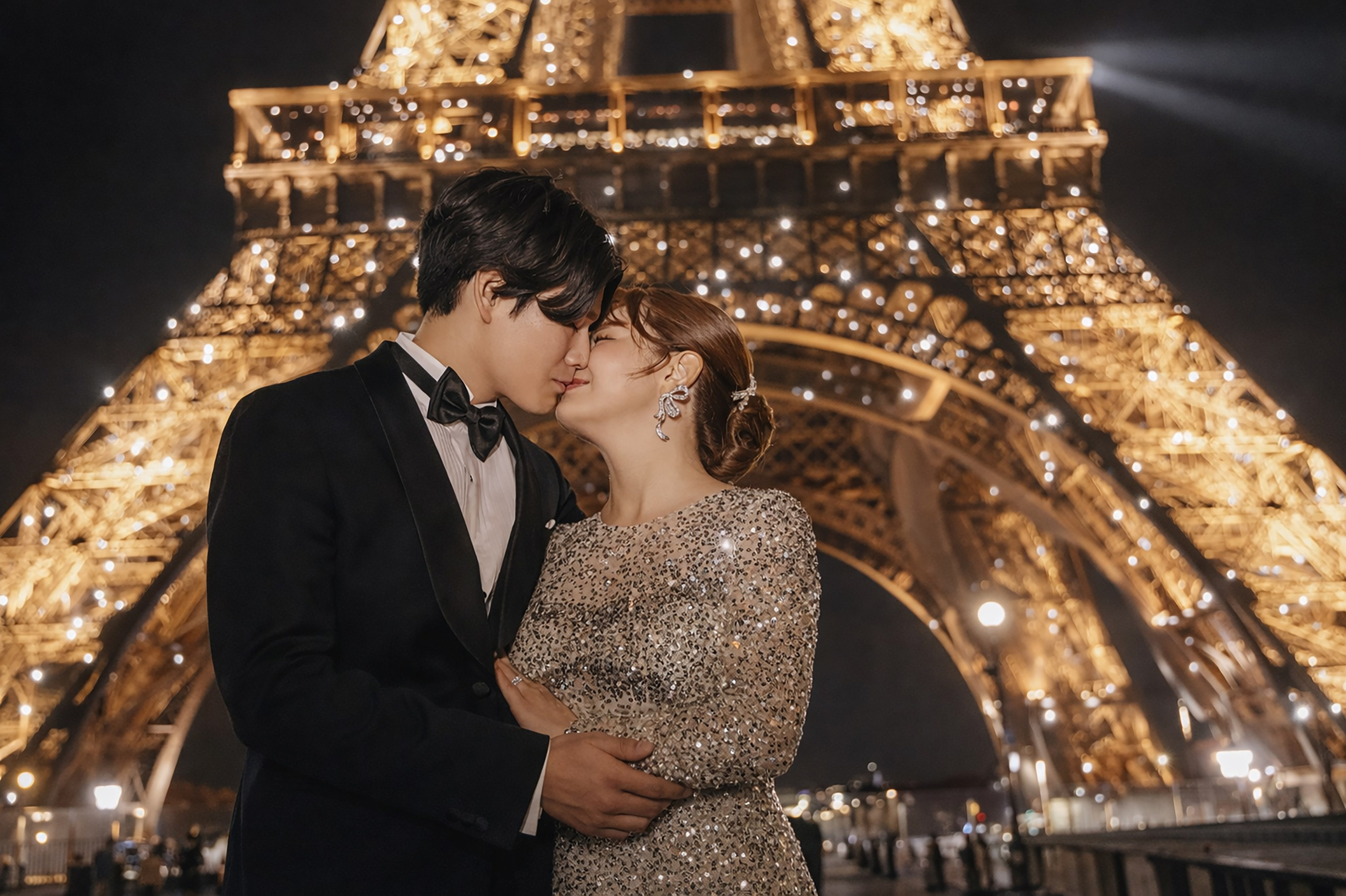 Night Photography in Paris: The Ultimate Luxury Experience for Couples & Proposals. Photographe à Paris