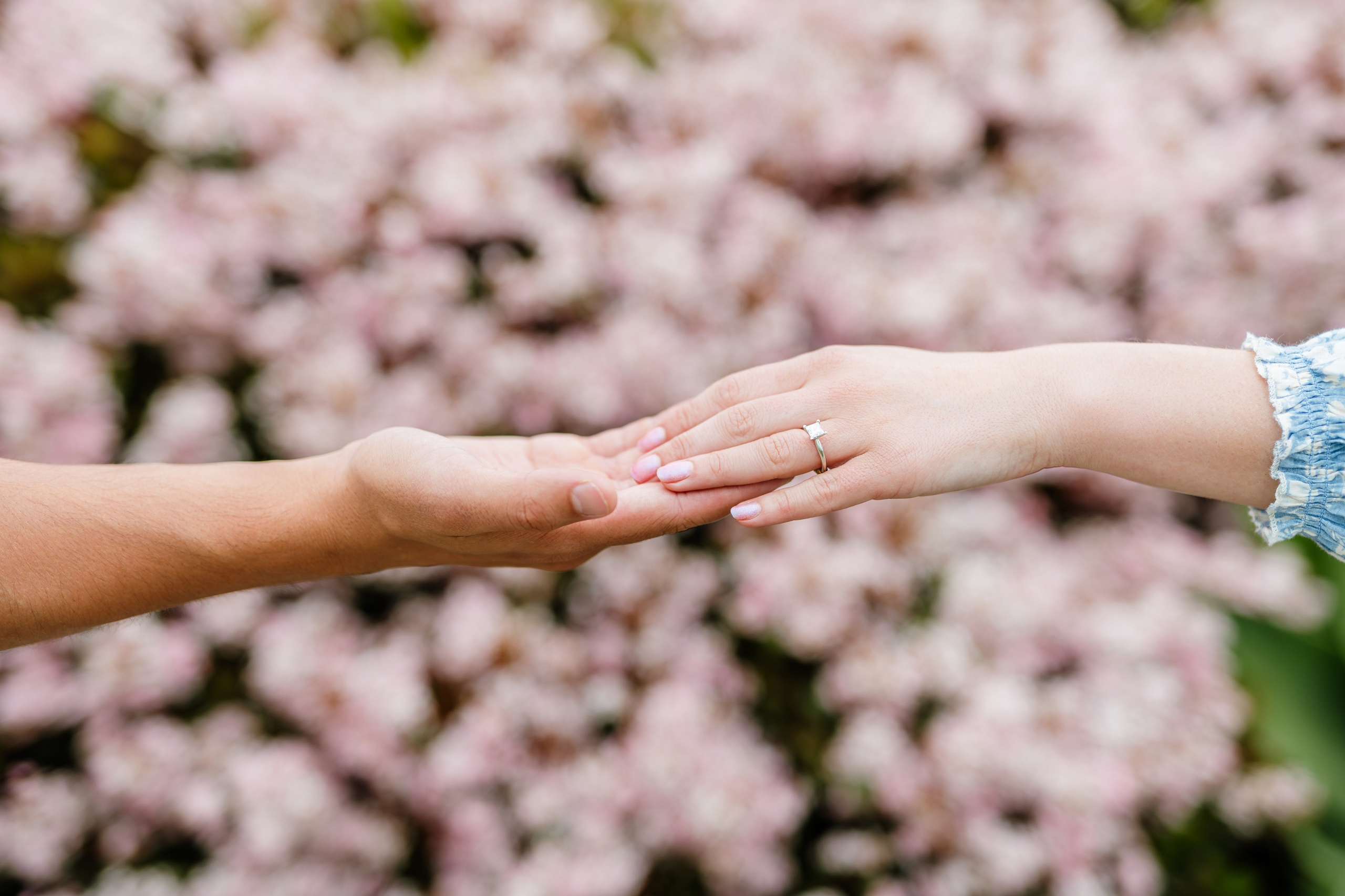 Wedding and Engagement Posing Tips: Look Natural and Radiant. Pixel Pie — Wedding Photography & Videography