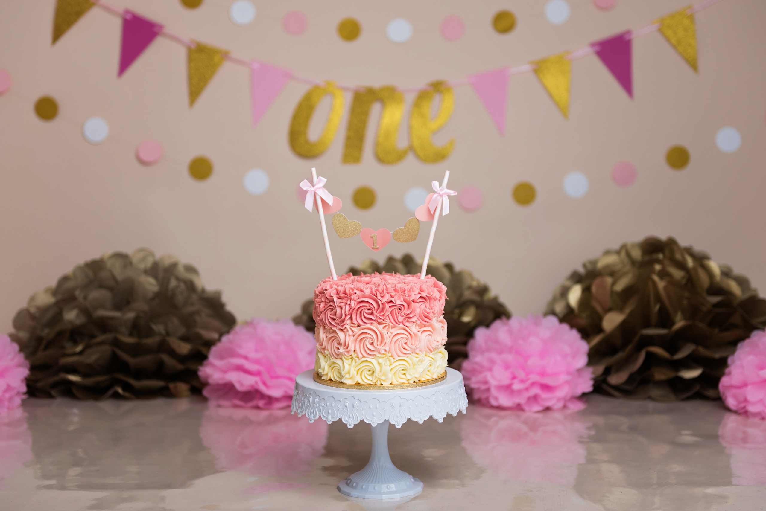 Cake Smash Themes. Newborn and family photographer. Hills District. Sydney