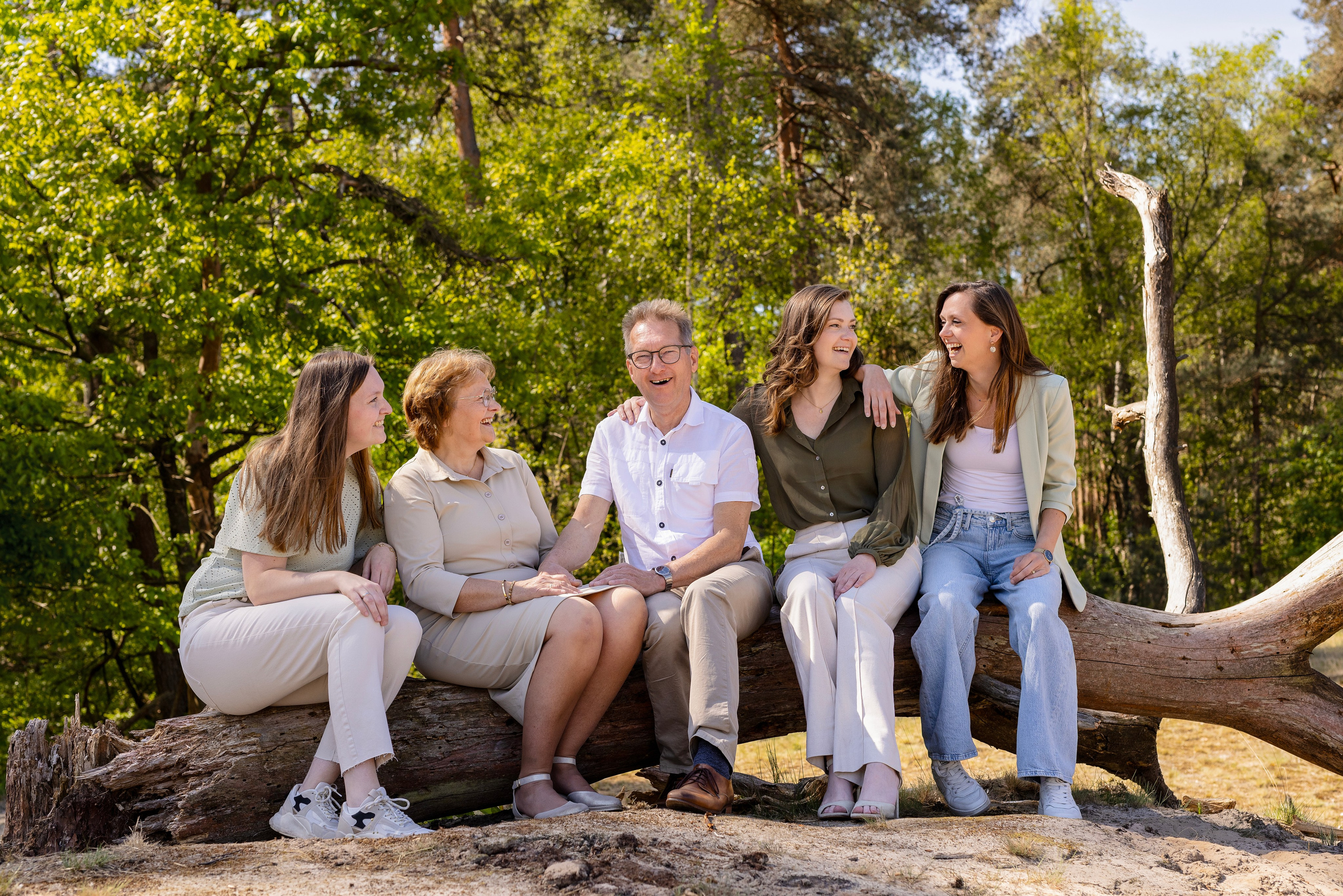 Prijzen Familieshoot | Betaalbare Familie Fotosessies. Familie en huwelijksfotograaf in Zwolle Overijssel