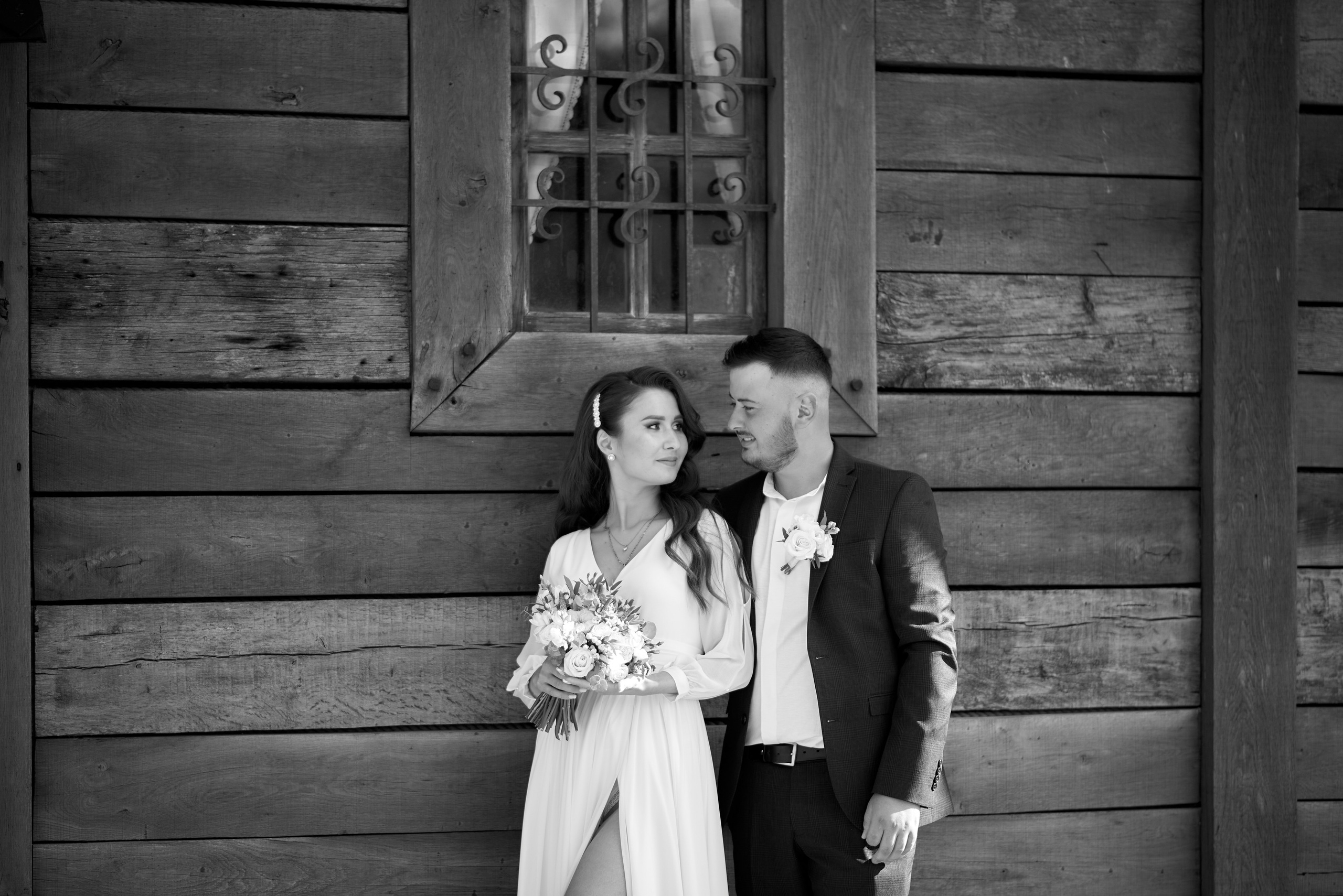 Contacte. Fotograf de nuntă și de familie în Moldova