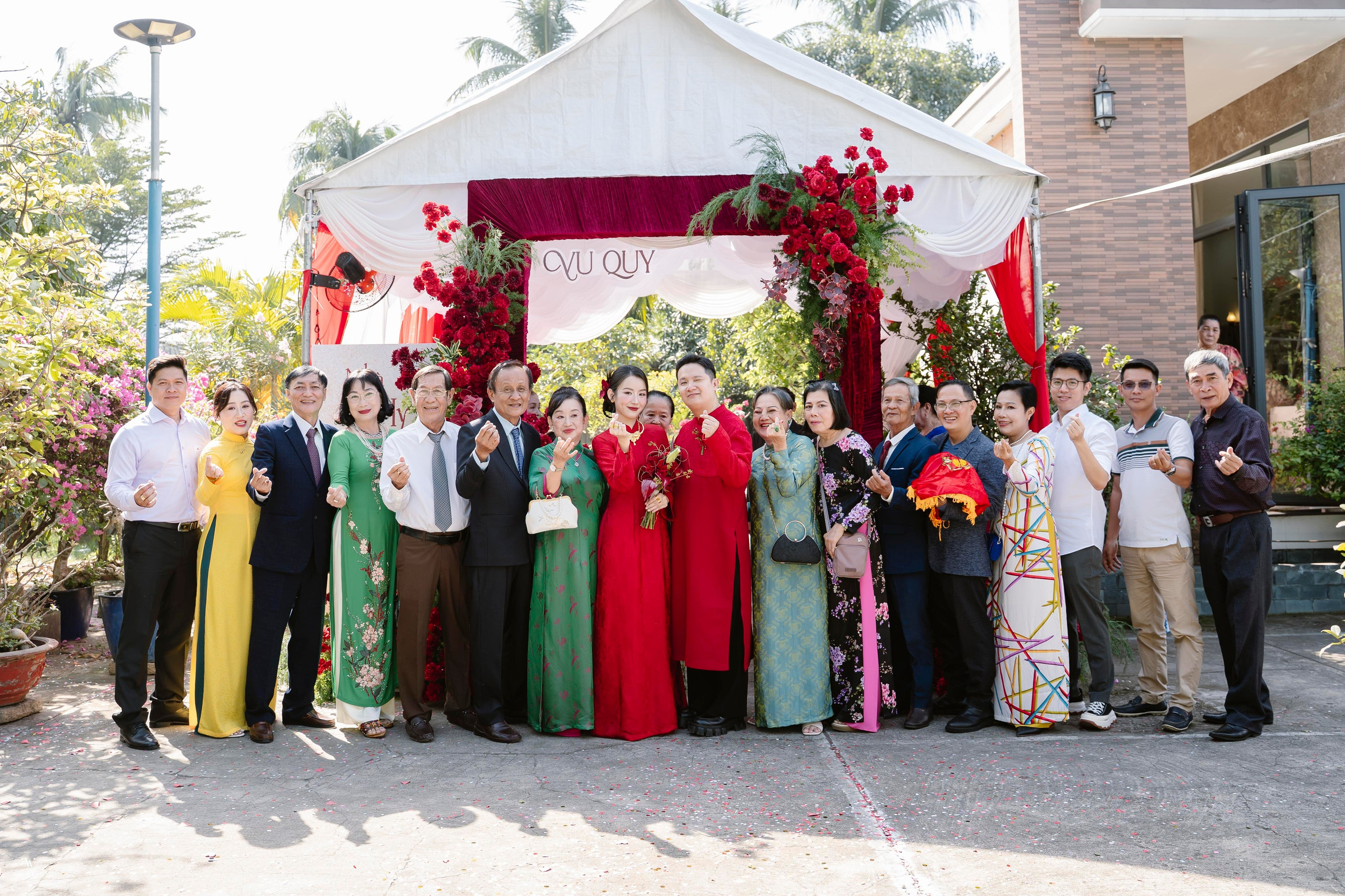 SỰ KHÁC NHAU GIỮA ẢNH TRUYỀN THỐNG VÀ PHÓNG SỰ. WEDDING PHOTOGRAPHER IN VIETNAM