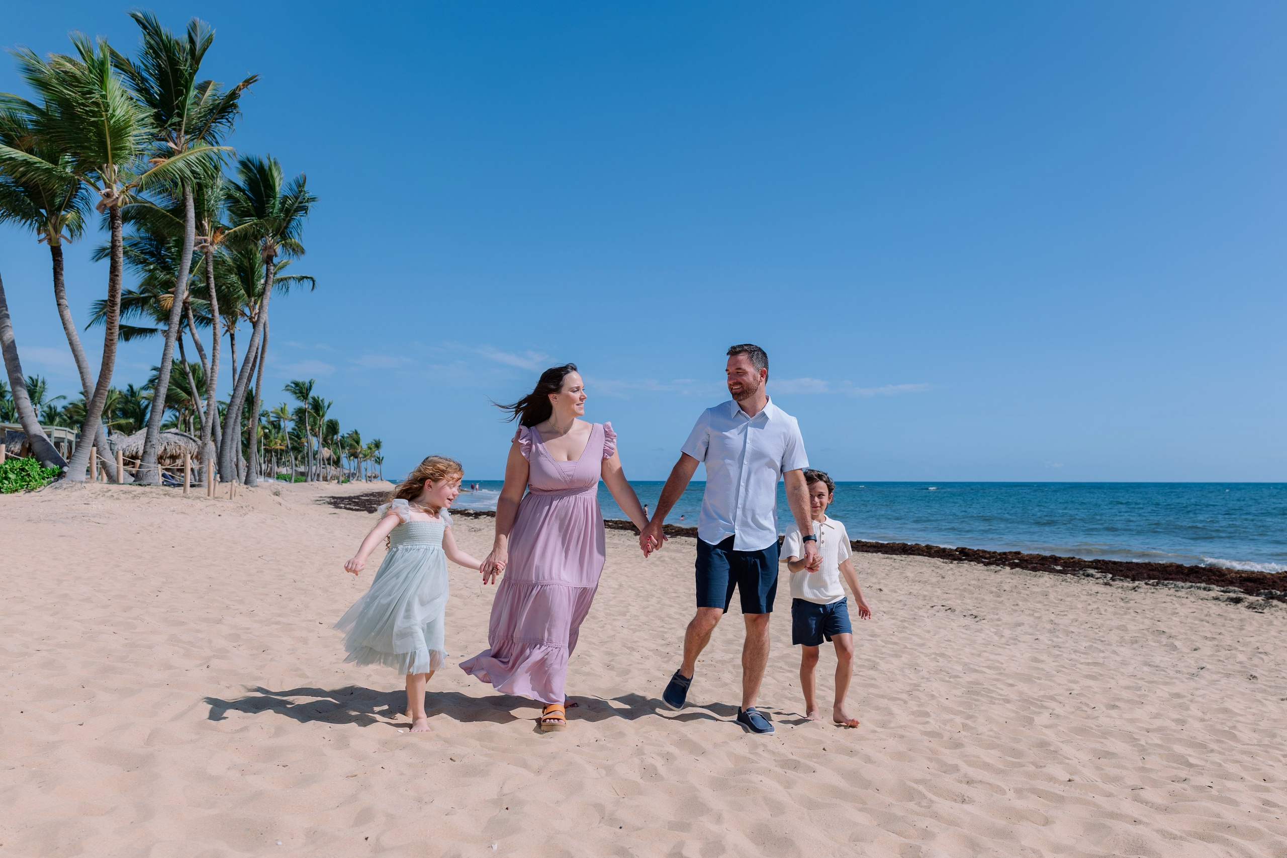 Courtney’s Family Beach Session at Finest Punta Cana. Фотограф в Доминикане | Валико Проскурнин