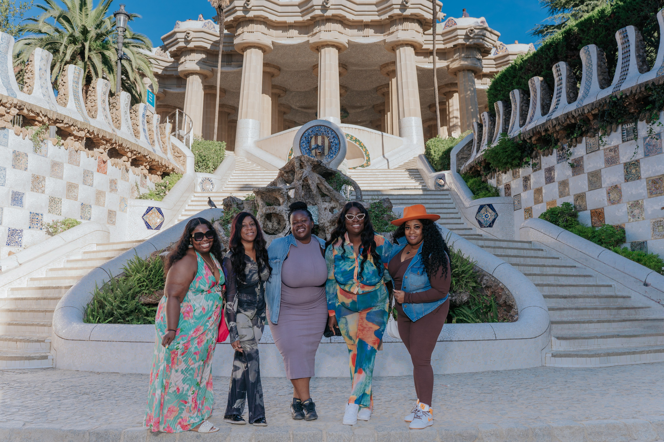 One Day in the Life of a Traveler and a Local. DiaFoto — Wow Photographer in Barcelona | Premium Barcelona Photoshoot Experience