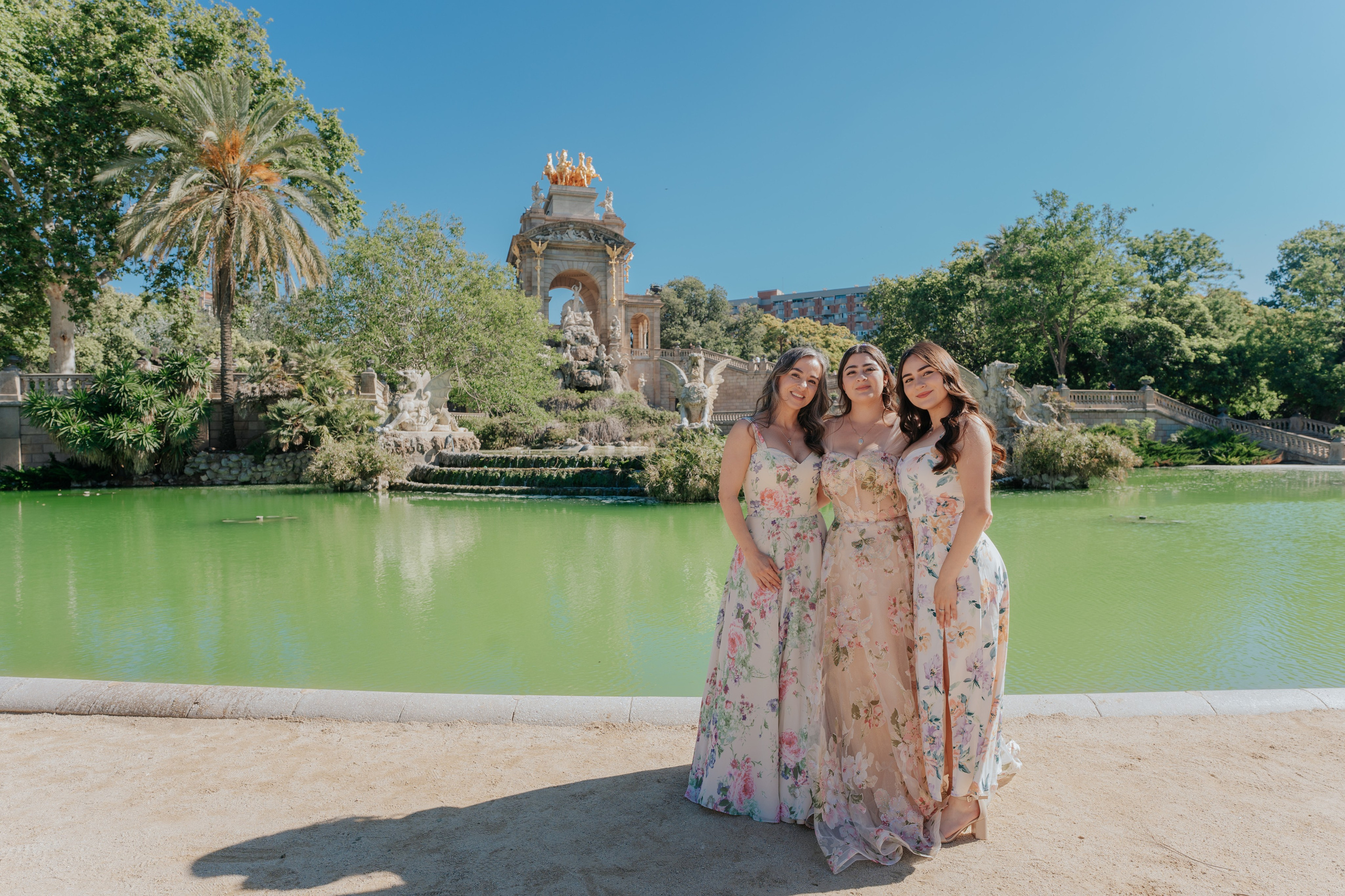 A Quinceañera (15th birthday) photoshoot in Barcelona. DiaFoto — Wow Photographer in Barcelona | Premium Barcelona Photoshoot Experience