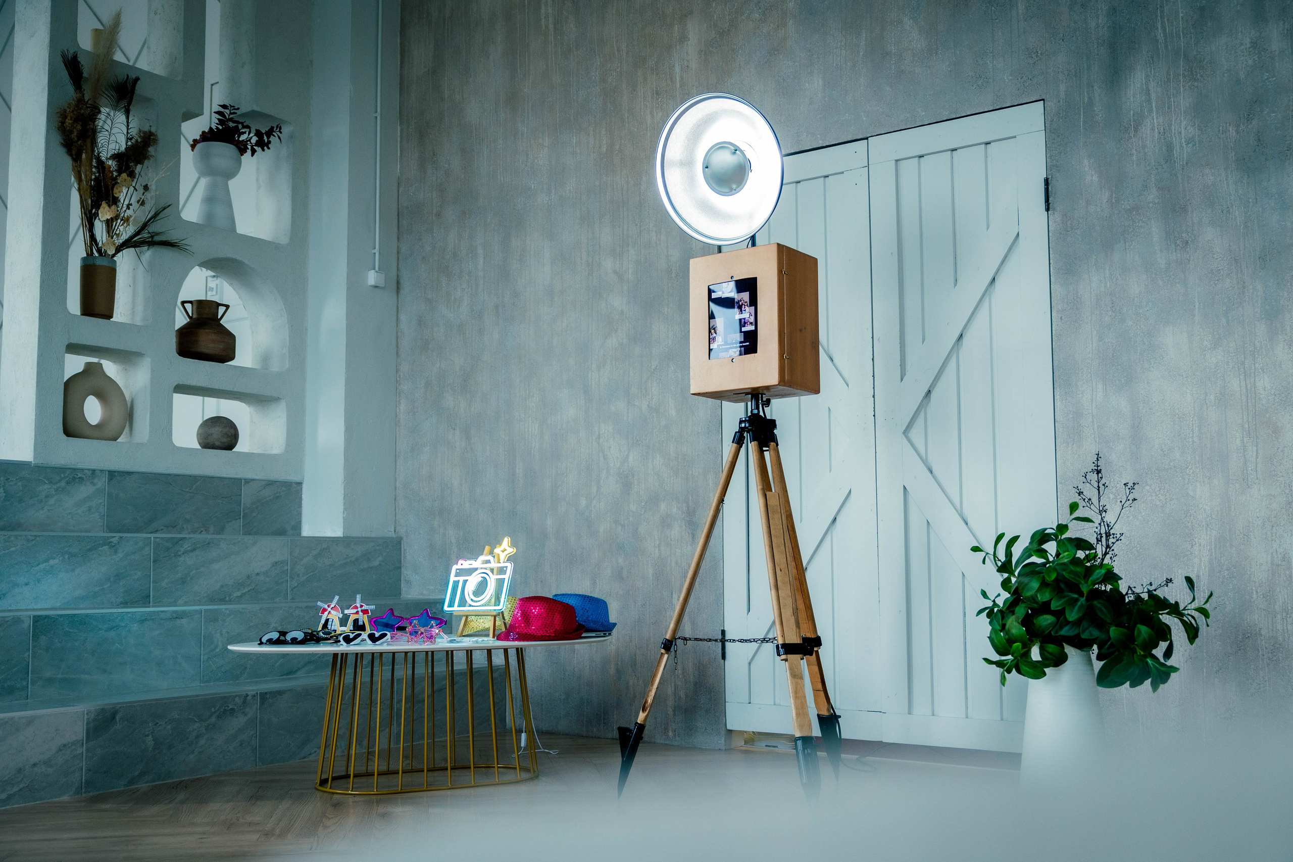 RETROKAS. Fotobox I Fotopeegel I Photobooth I Fotoboksi rent Eestis