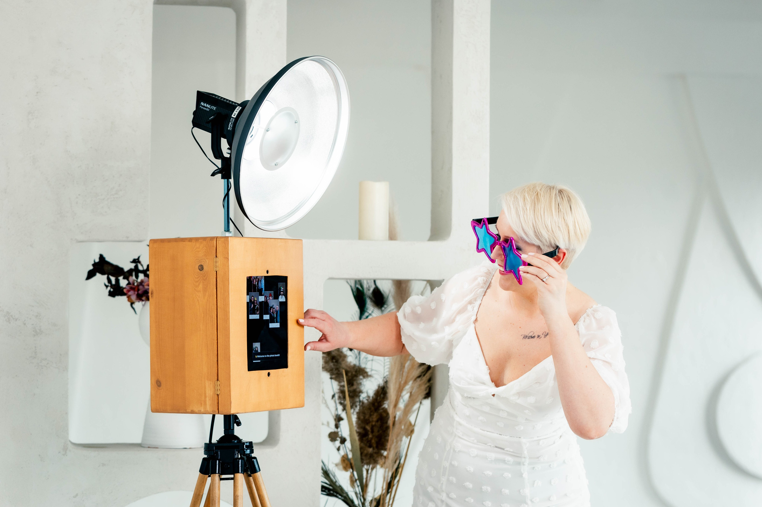 RETROKAS. Fotobox I Fotopeegel I Photobooth I Fotoboksi rent Eestis