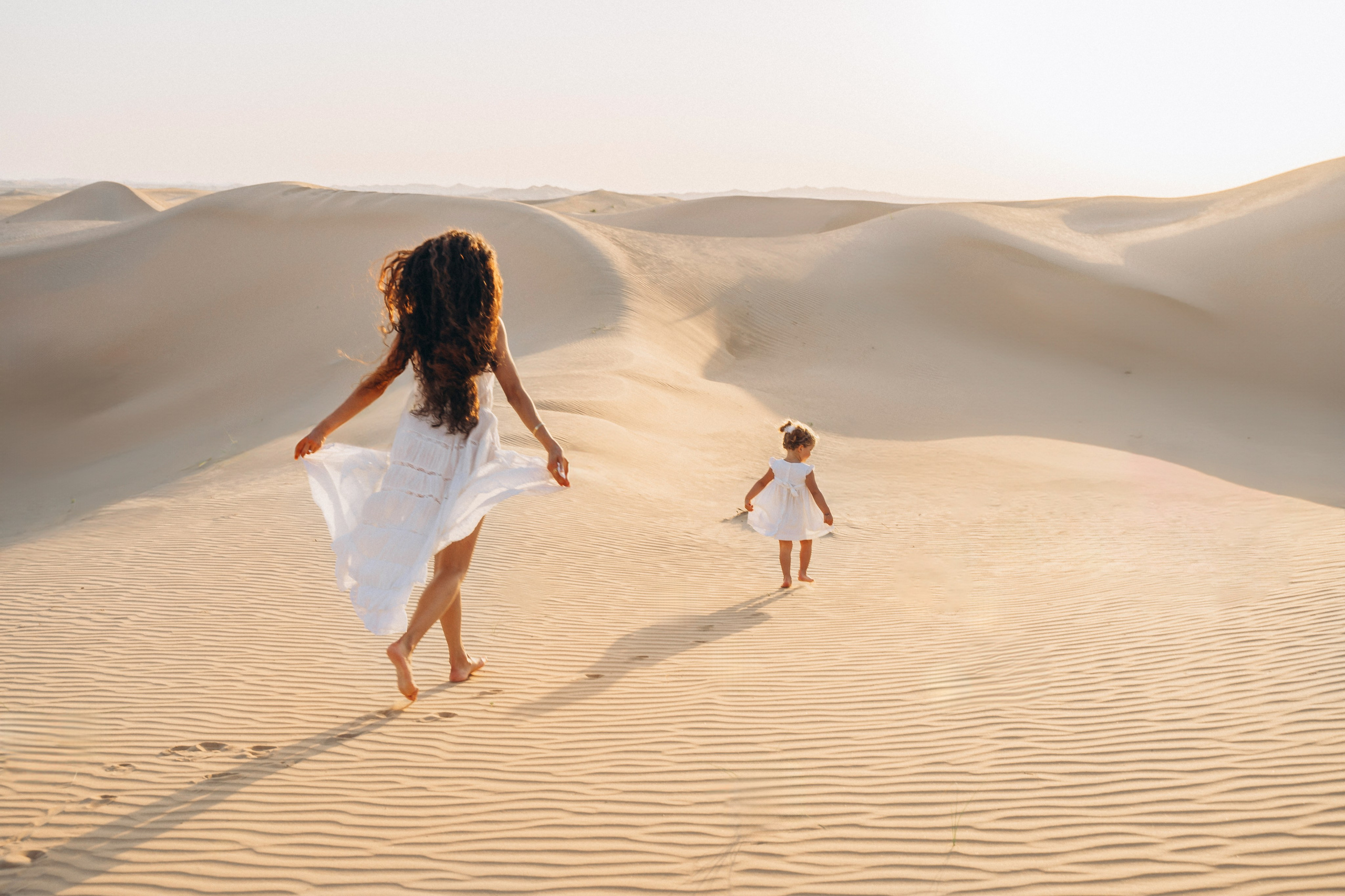 Фотосессия в пустыне Абу Даби. Фотограф в Абу Даби Марина