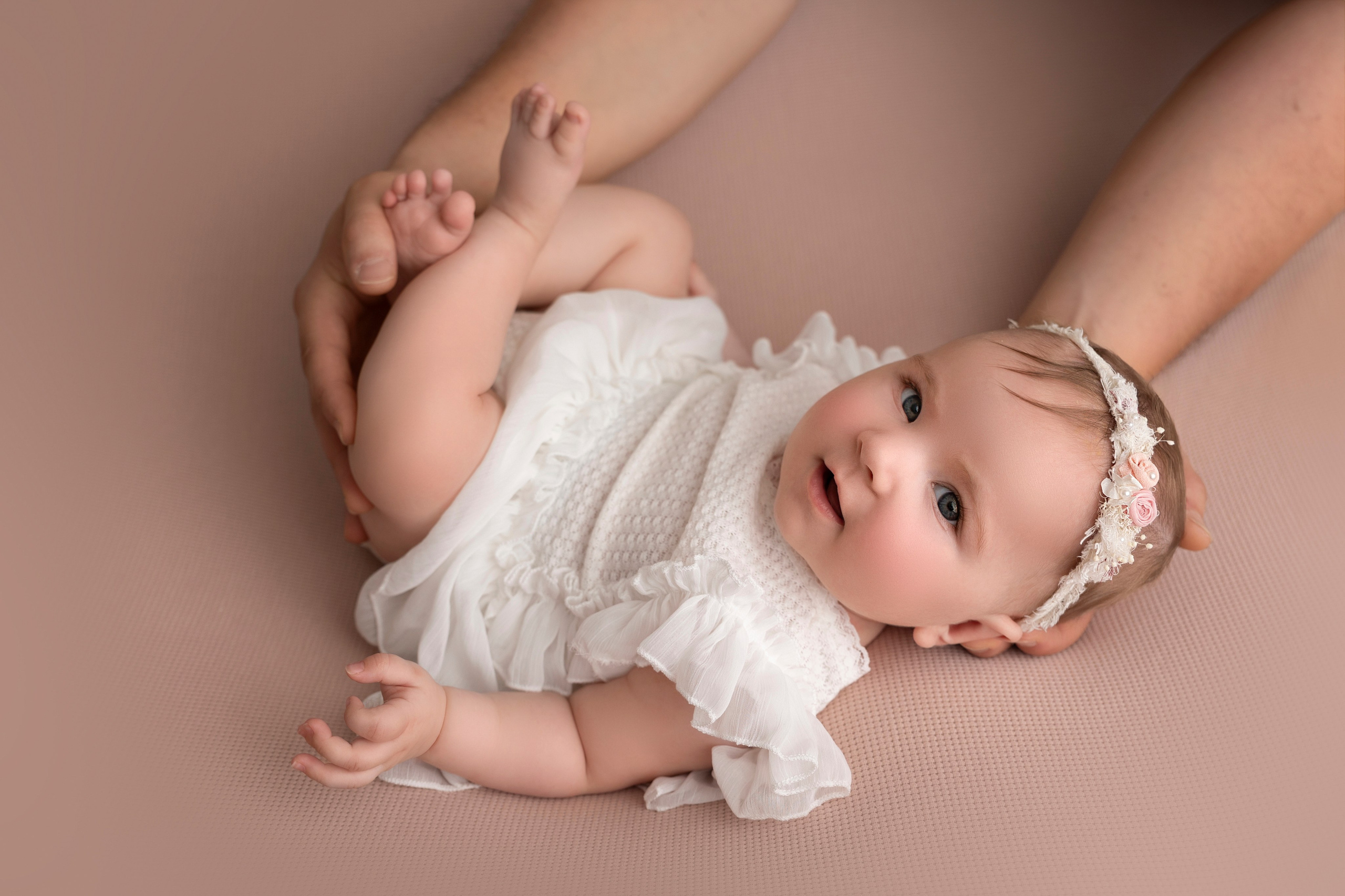 Бебета 2-6 месеца. Magic memories by Anna — детски и семеен фотограф в София, Овча купел