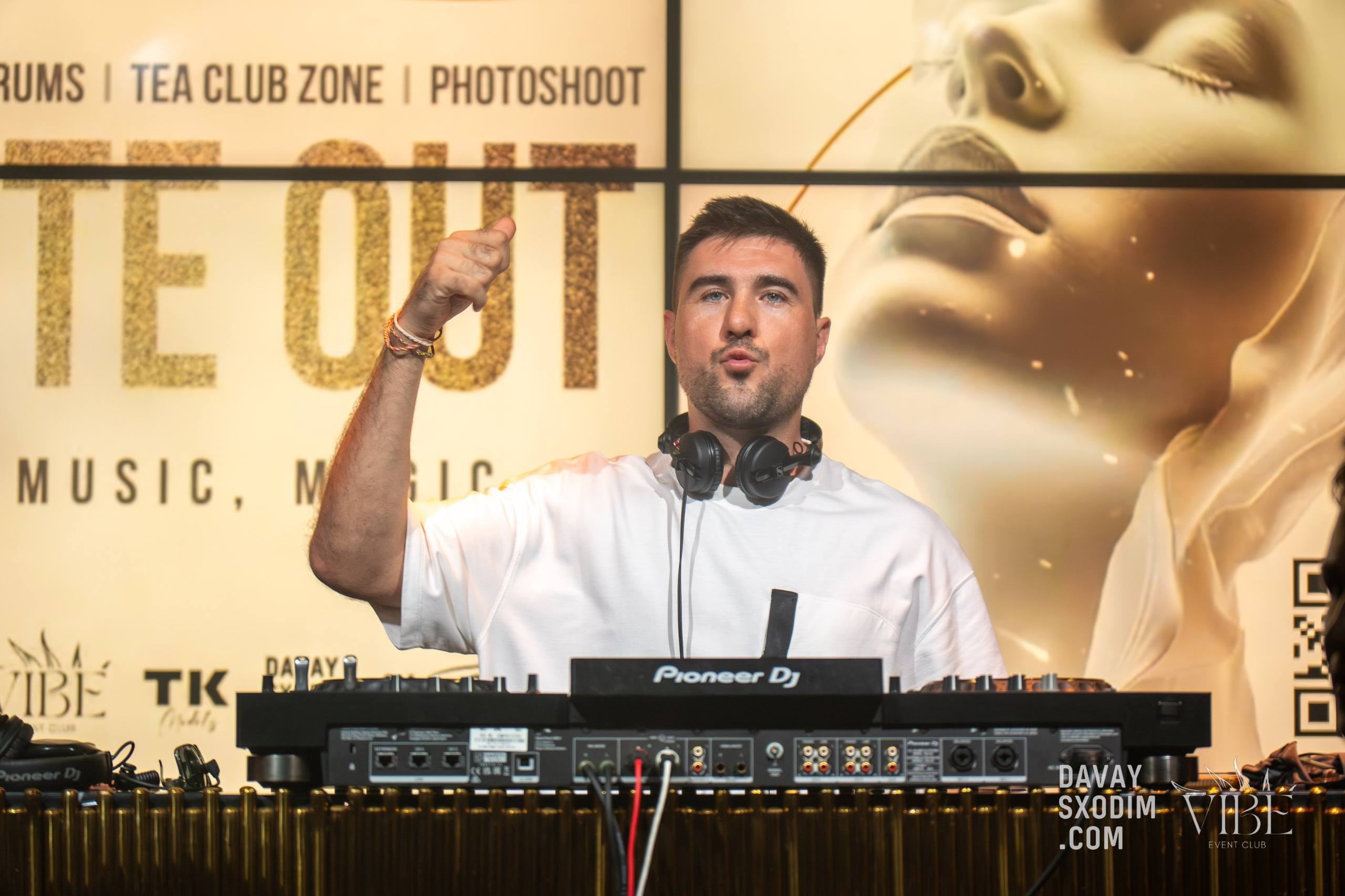 Сотрудничество с DAVAYSXODIM.com PHUKET | АФИША | ФОТОРЕПОРТАЖ | ОРГАНИЗАЦИЯ ИВЕНТОВ. АФИША|ФОТОРЕПОРТАЖИ|ИВЕНТЫ|ПХУКЕТ