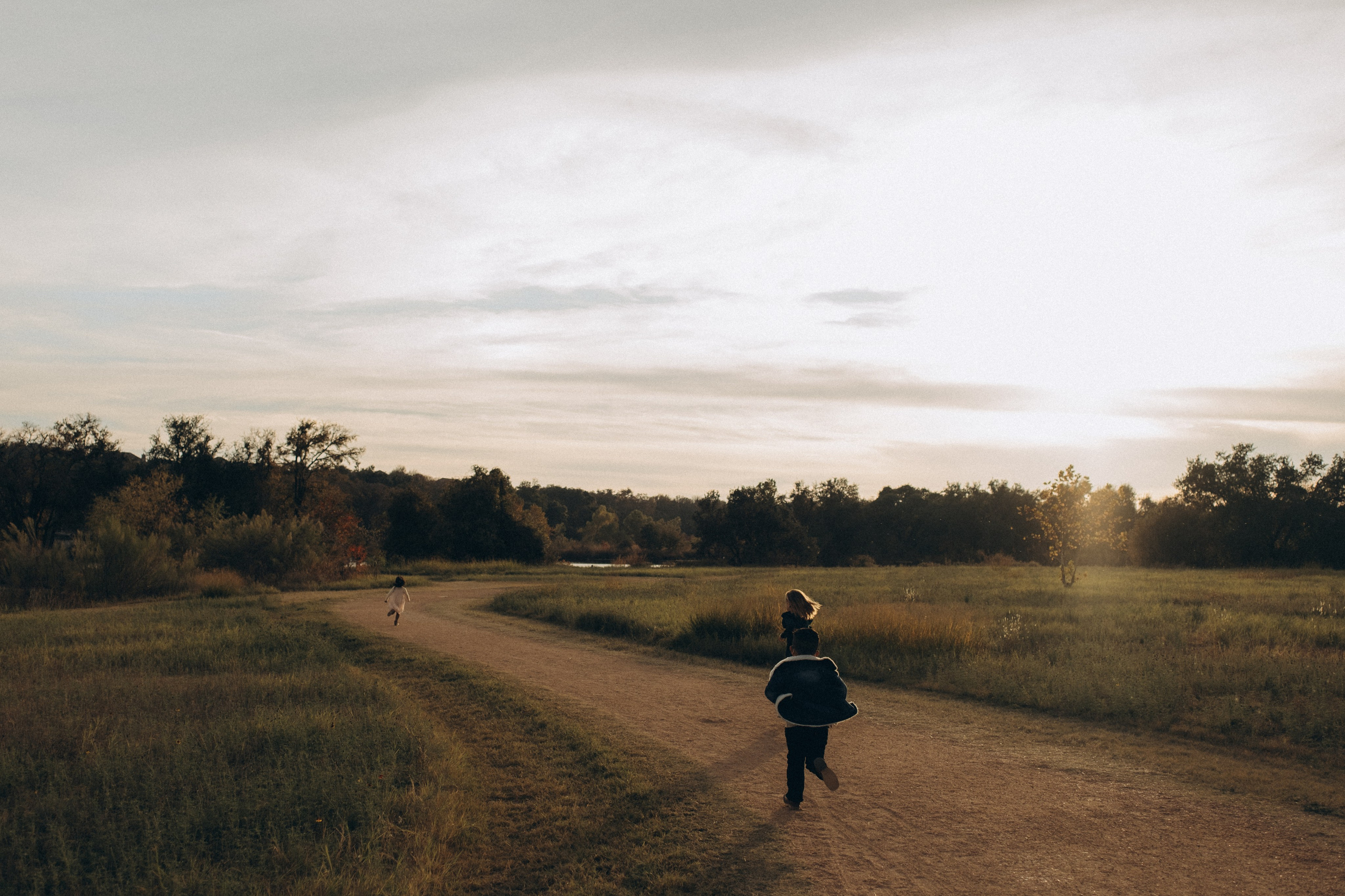 Pricing. Lens Captures Life