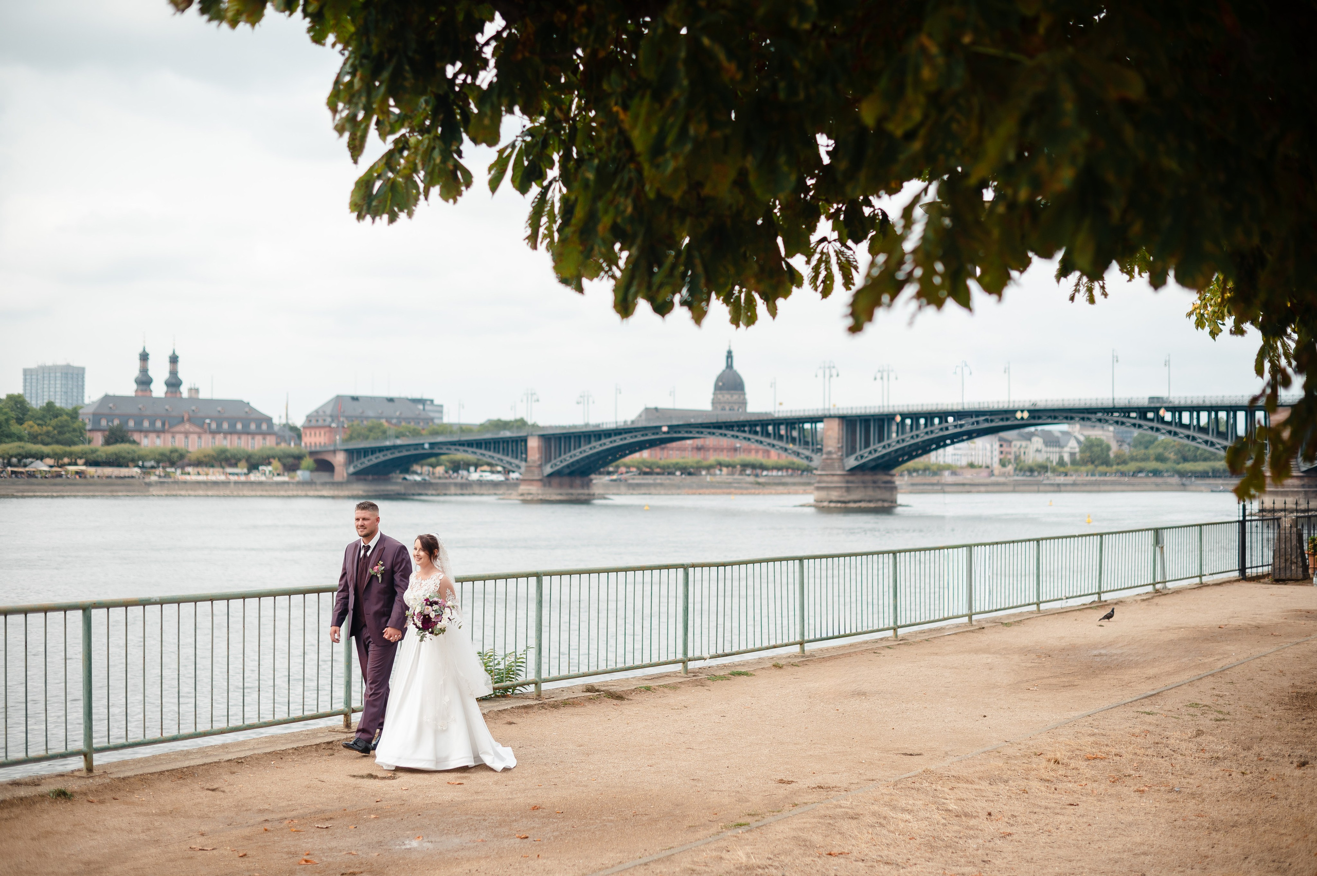 Weddings in Mainz — Emotional & Elegant Photography in a City Full of Warmth and History. Wedding Stories — Professional Wedding Photography & Videography in Germany, Italy, Spain & all across Europe