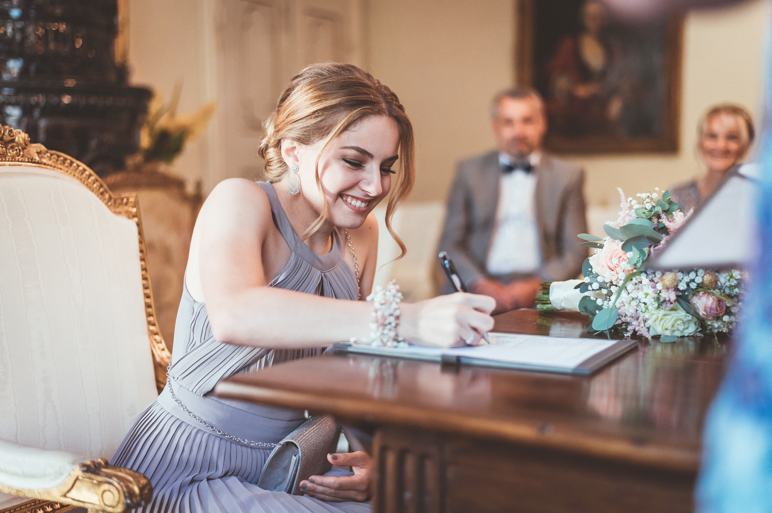 Hochzeitsreportage. Ich bin Max, Designer, Art & Hochzeitsfotograf aus Germaringen