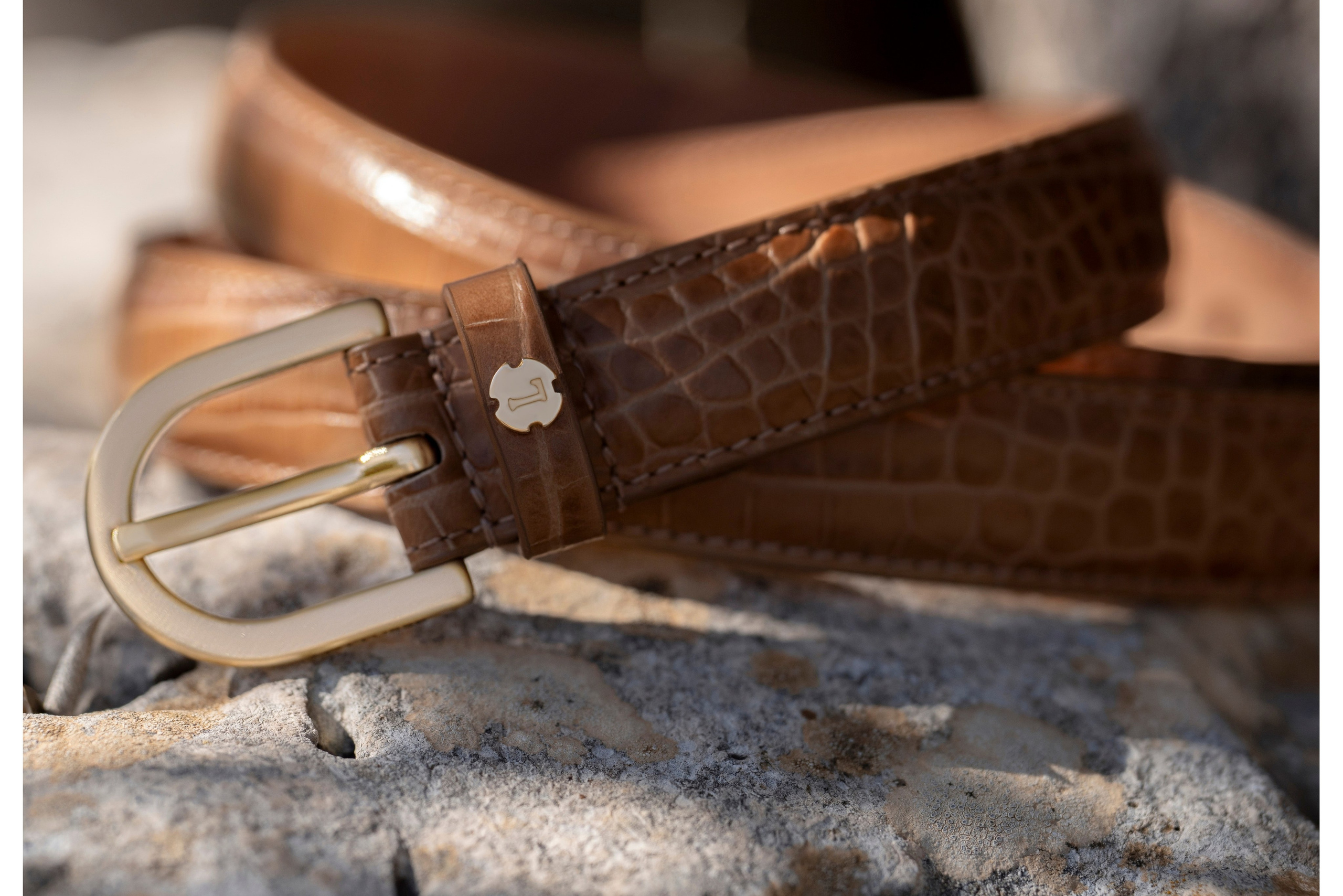 THE THINGS WE CARRY: II. RETURN | Editorial de Moda