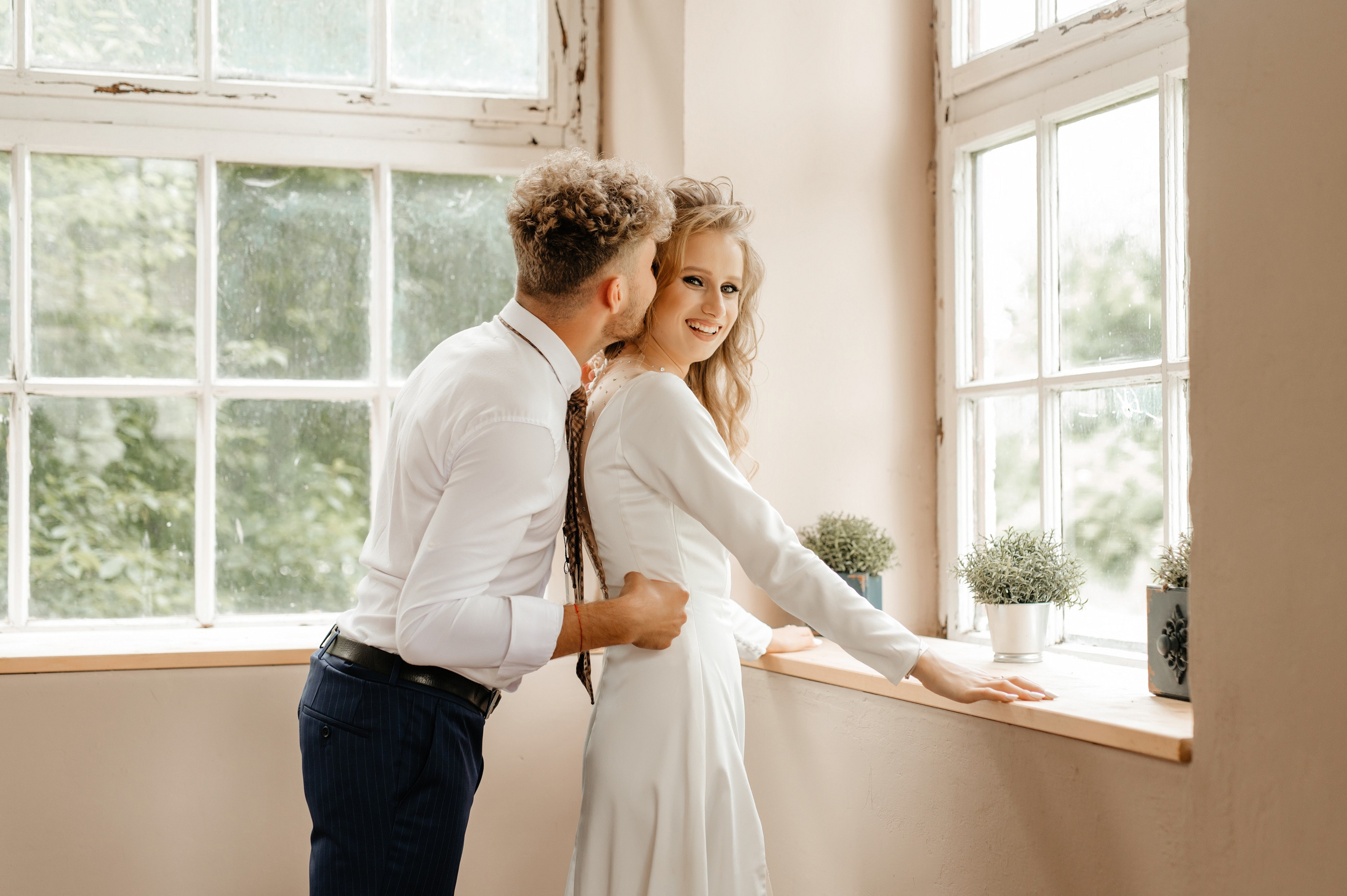 Pregatirile mirilor. Proud Vision Weddings | Wedding Photography & Film — Servicii profesionale Foto Video Nunta Iasi