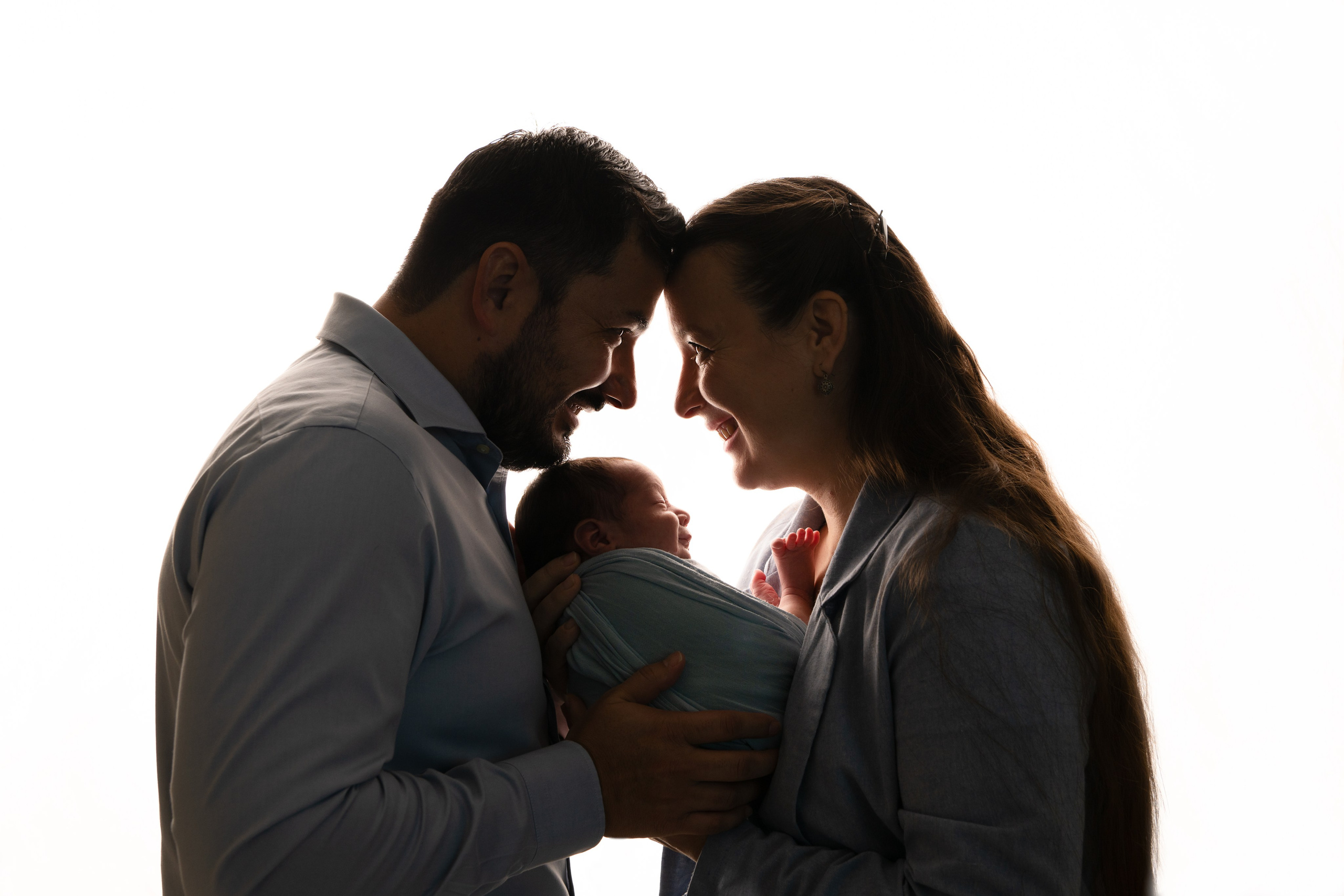 top luxury family and newborn photoshoot in Doha Qatar