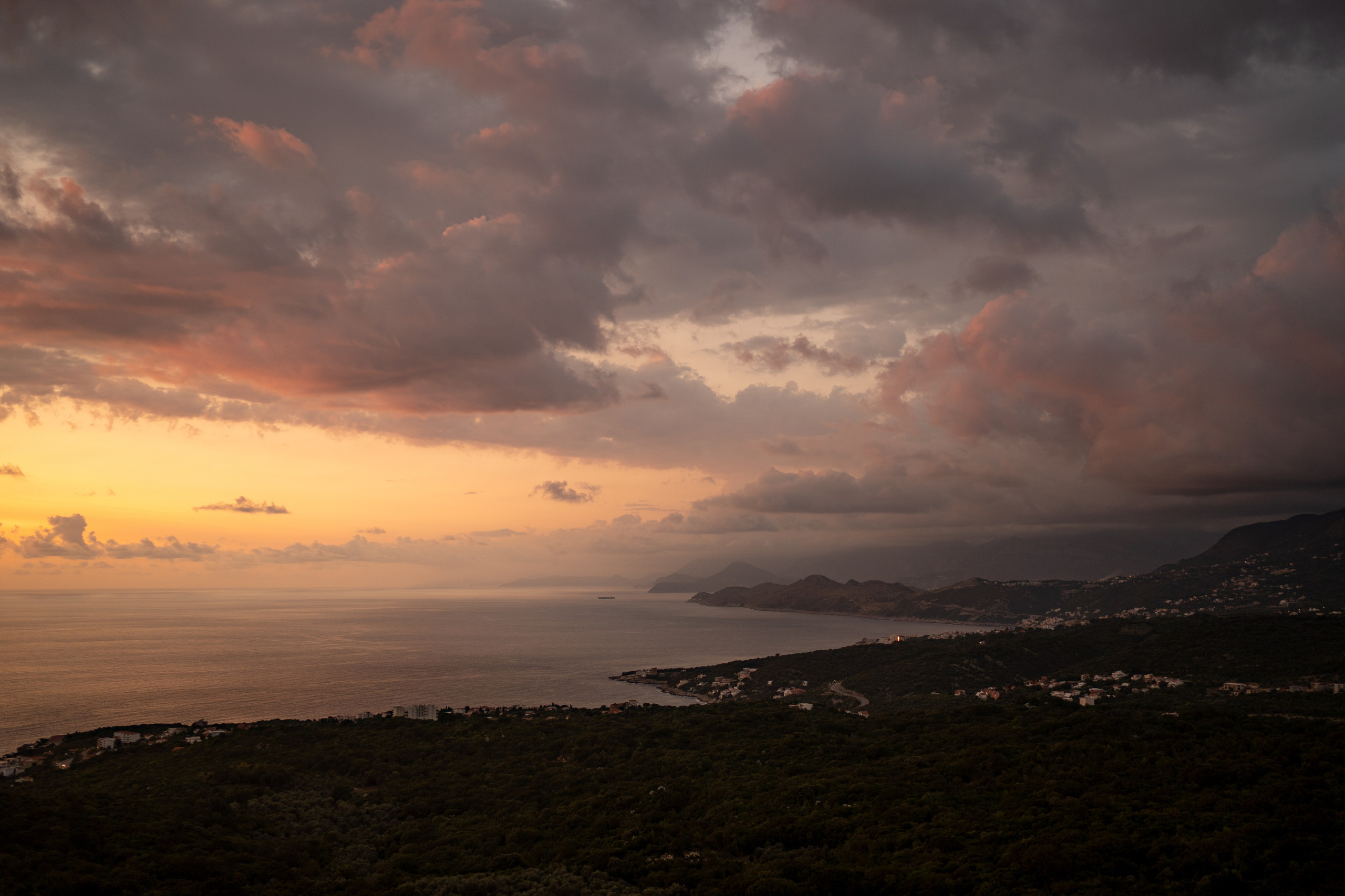 Fordeler og ulemper ved å reise til Montenegro