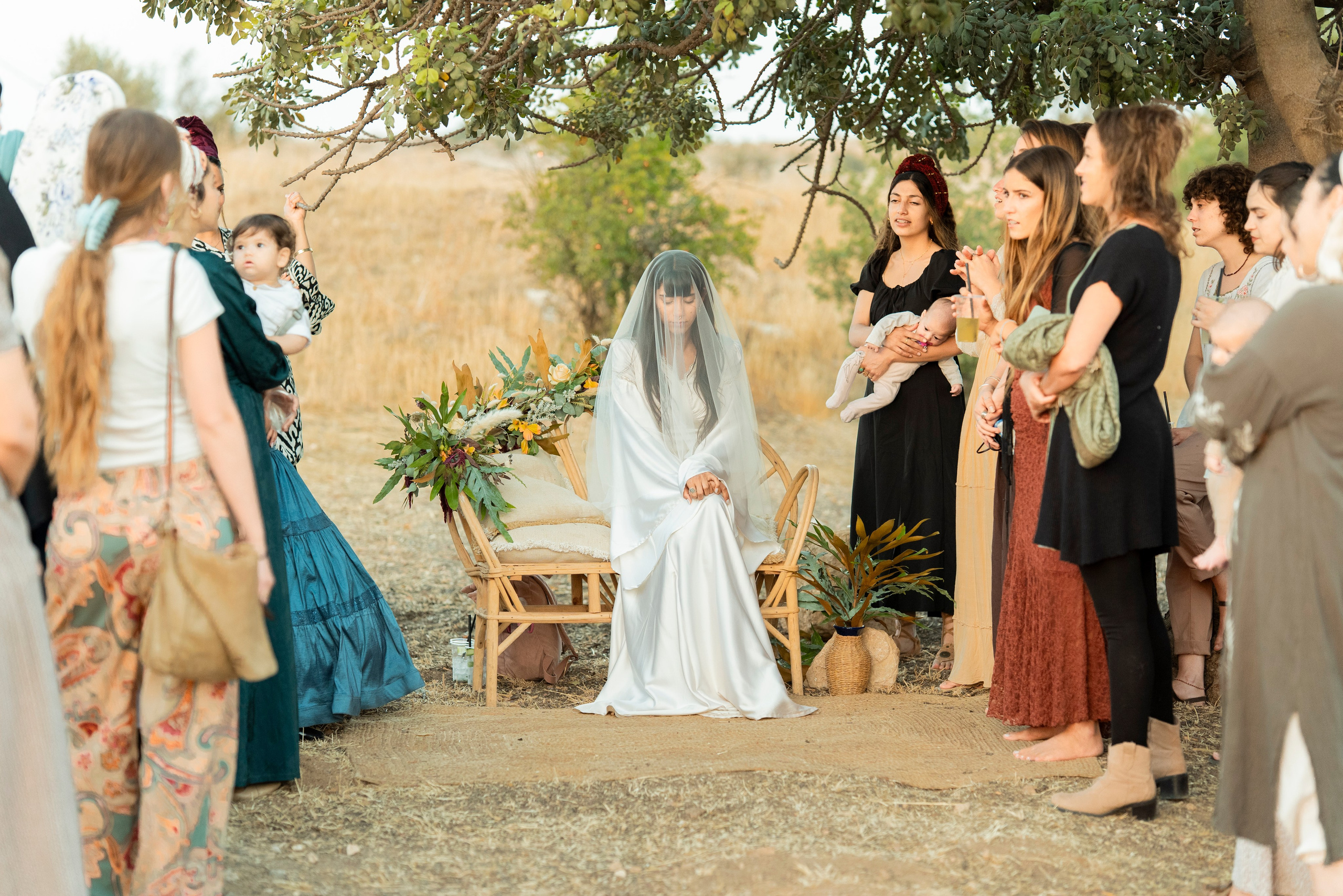 יוסף מזרחי צילום חתונה, ברית וזוגיות. צלם מקצועי שאוהב להוציא אתכם הכי יפים ברגעים הכי מרגשים